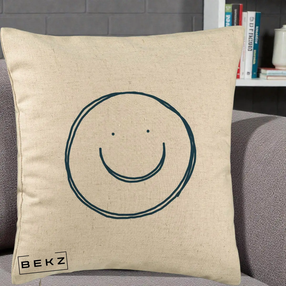 Perna Decorativa Smile Desen Minimalist, 40x40 cm, Bej, Husa Detasabila, Perna, BEKZ®