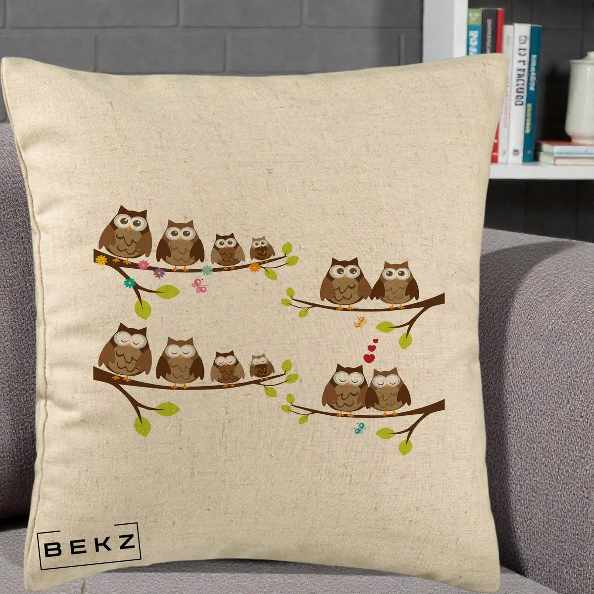 Perna Decorativa Familie de Bufnite pe Ramuri, 40x40 cm, Bej, Husa Detasabila, Perna, BEKZ®