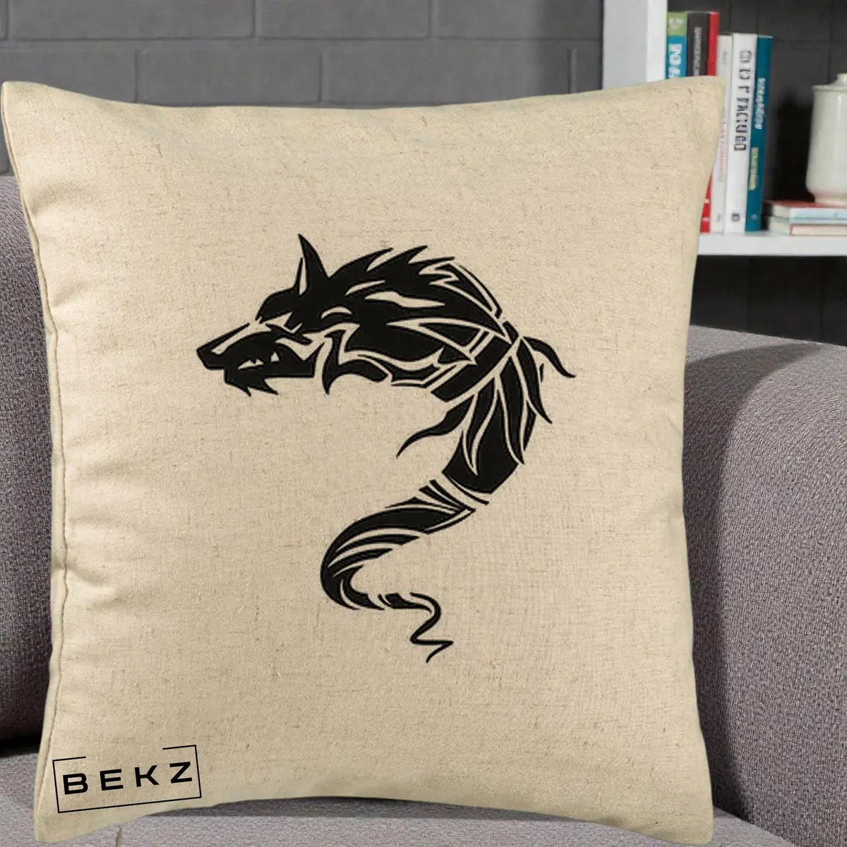 Perna Decorativa Lup Tribal Alb-Negru, 40x40 cm, Bej, Husa Detasabila, Perna, BEKZ®