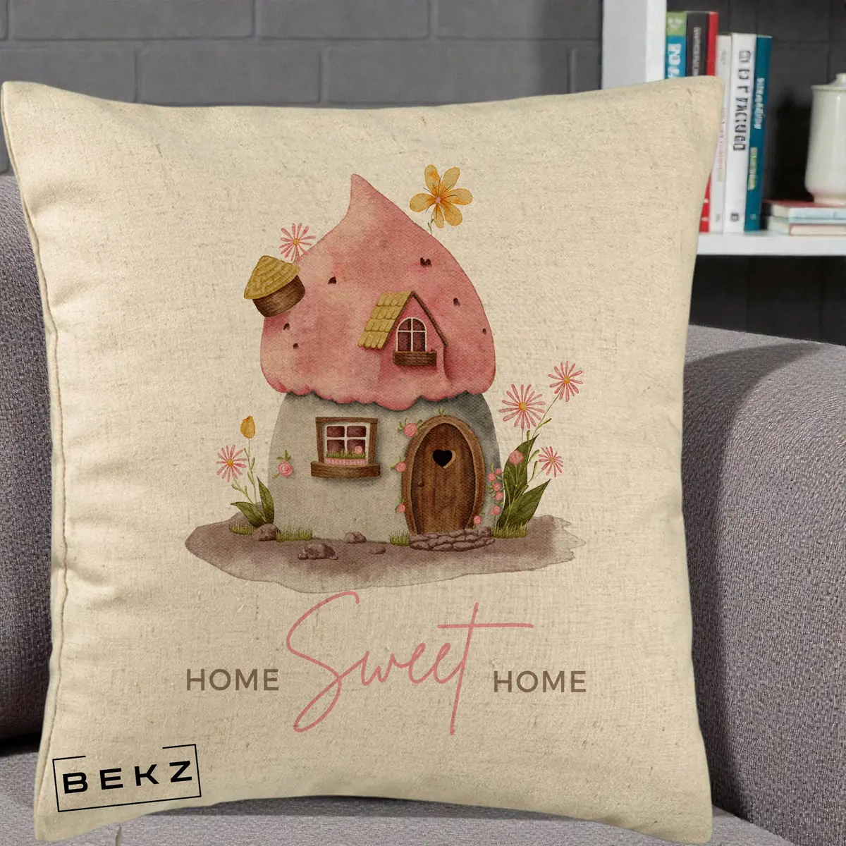 Perna Decorativa Home Sweet Home Casuta, 40x40 cm, Bej, Husa Detasabila, Perna, BEKZ®