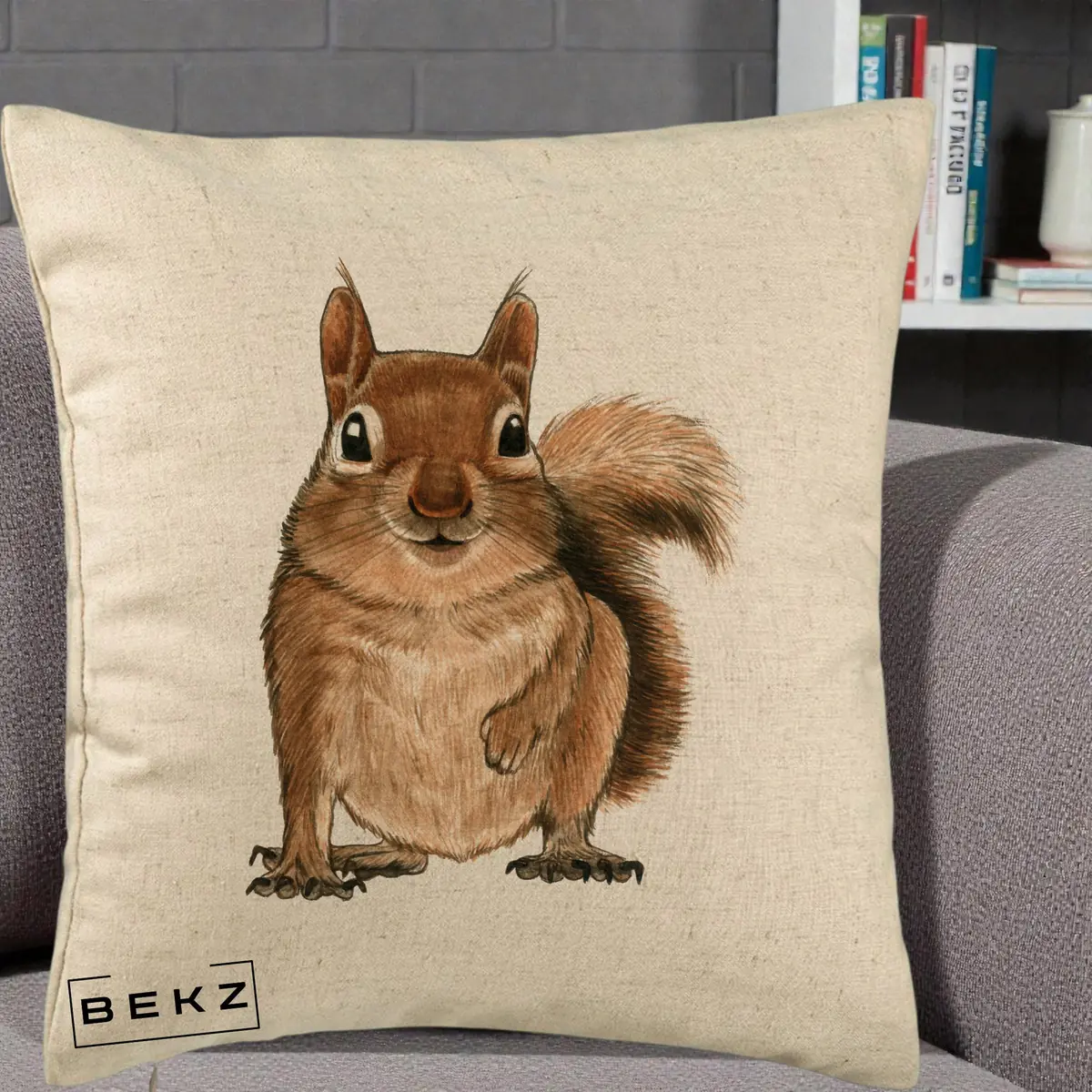 Perna Decorativa Veverita Acuarela, 40x40 cm, Bej, Husa Detasabila, Perna, BEKZ®