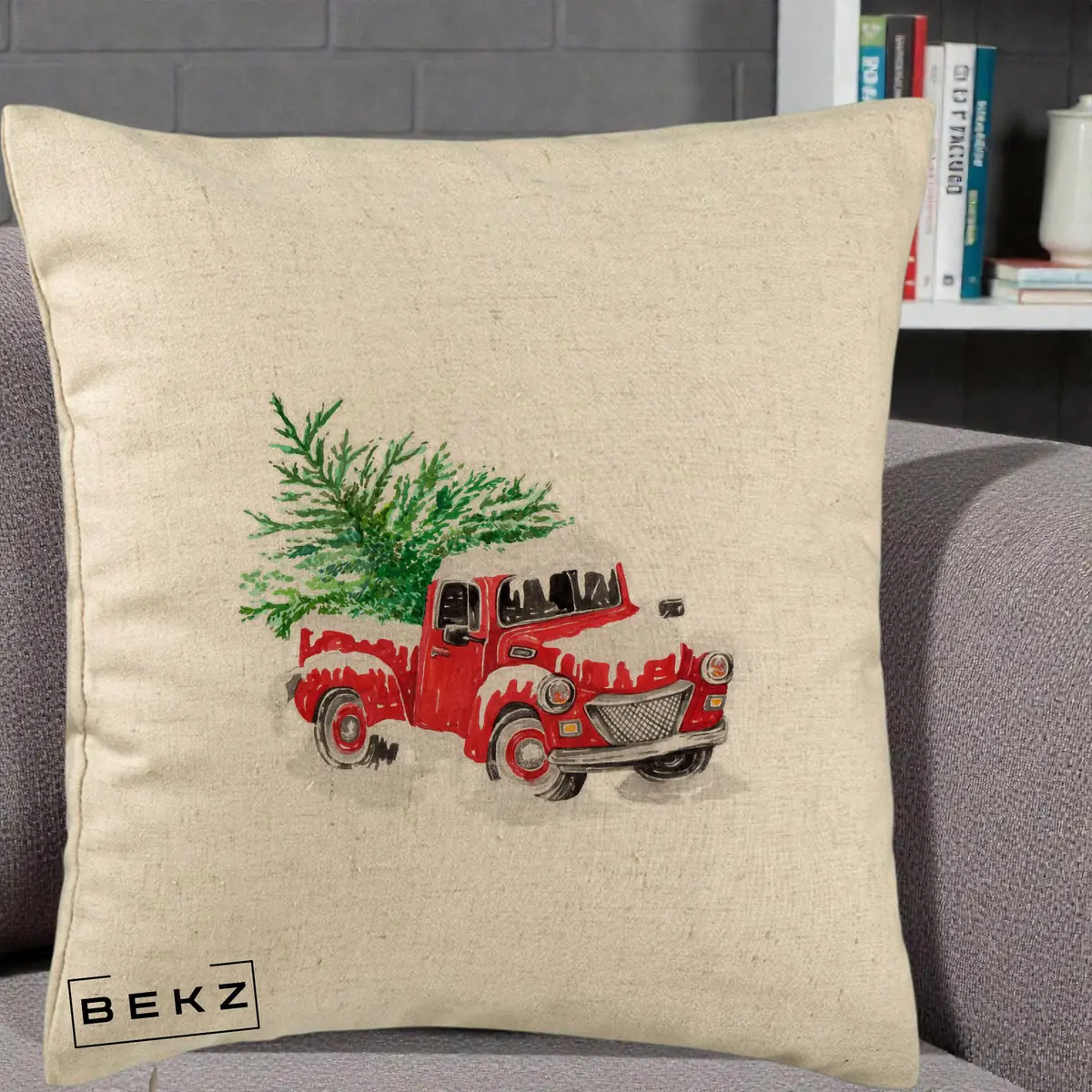 Perna Decorativa Camioneta Rosie Brad de Craciun, 40x40 cm, Bej, Husa Detasabila, Perna, BEKZ®
