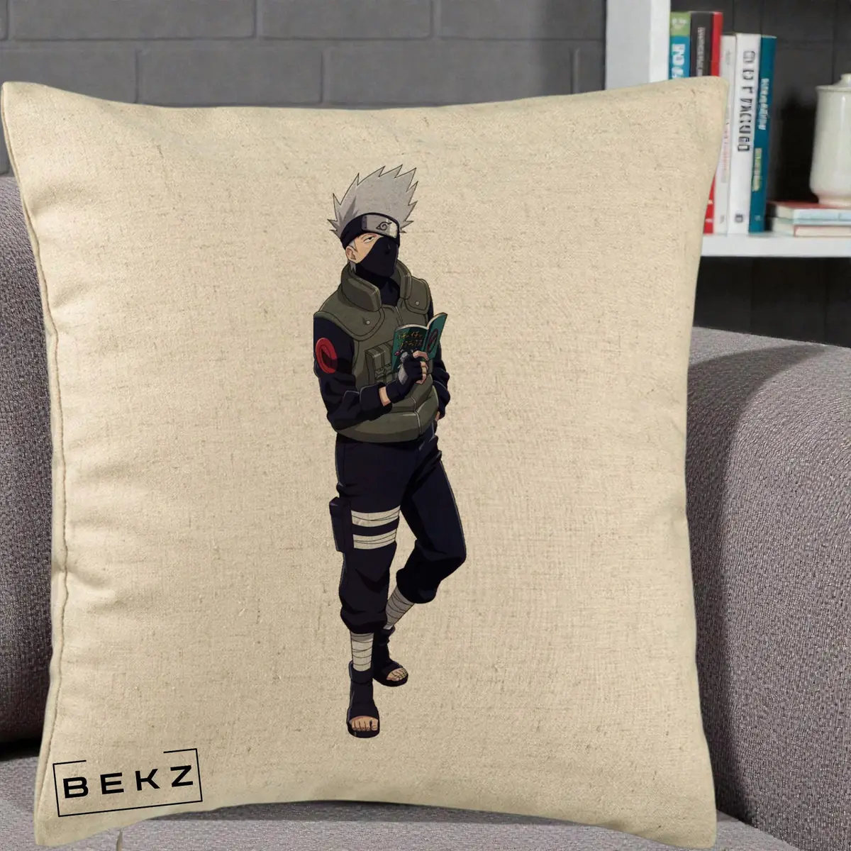 Perna Decorativa Naruto Kakashi Hatake Portret Complet, 40x40 cm, Bej, Husa Detasabila, Perna, BEKZ®