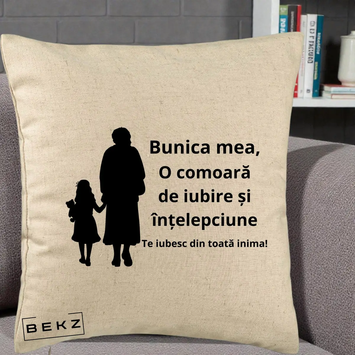 Perna Decorativa Bunica Mea Comoara Iubire Intelepciune Silueta, 40x40 cm, Bej, Husa Detasabila, Perna, BEKZ®