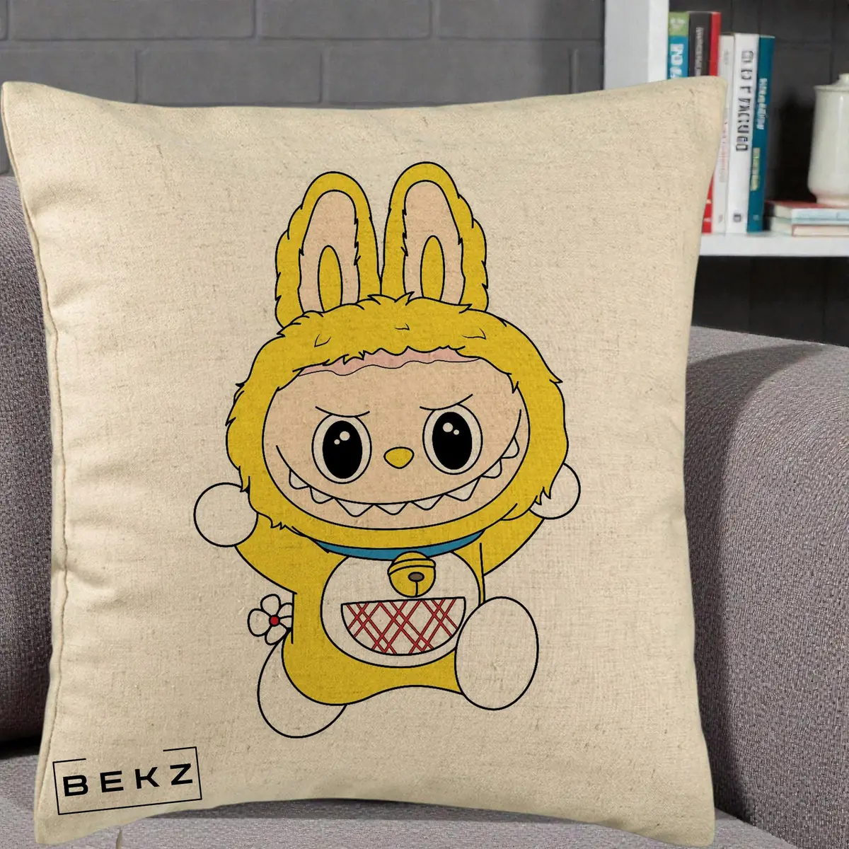 Perna Decorativa Labubu Galben Doraemon, 40x40 cm, Bej, Husa Detasabila, Perna, BEKZ®