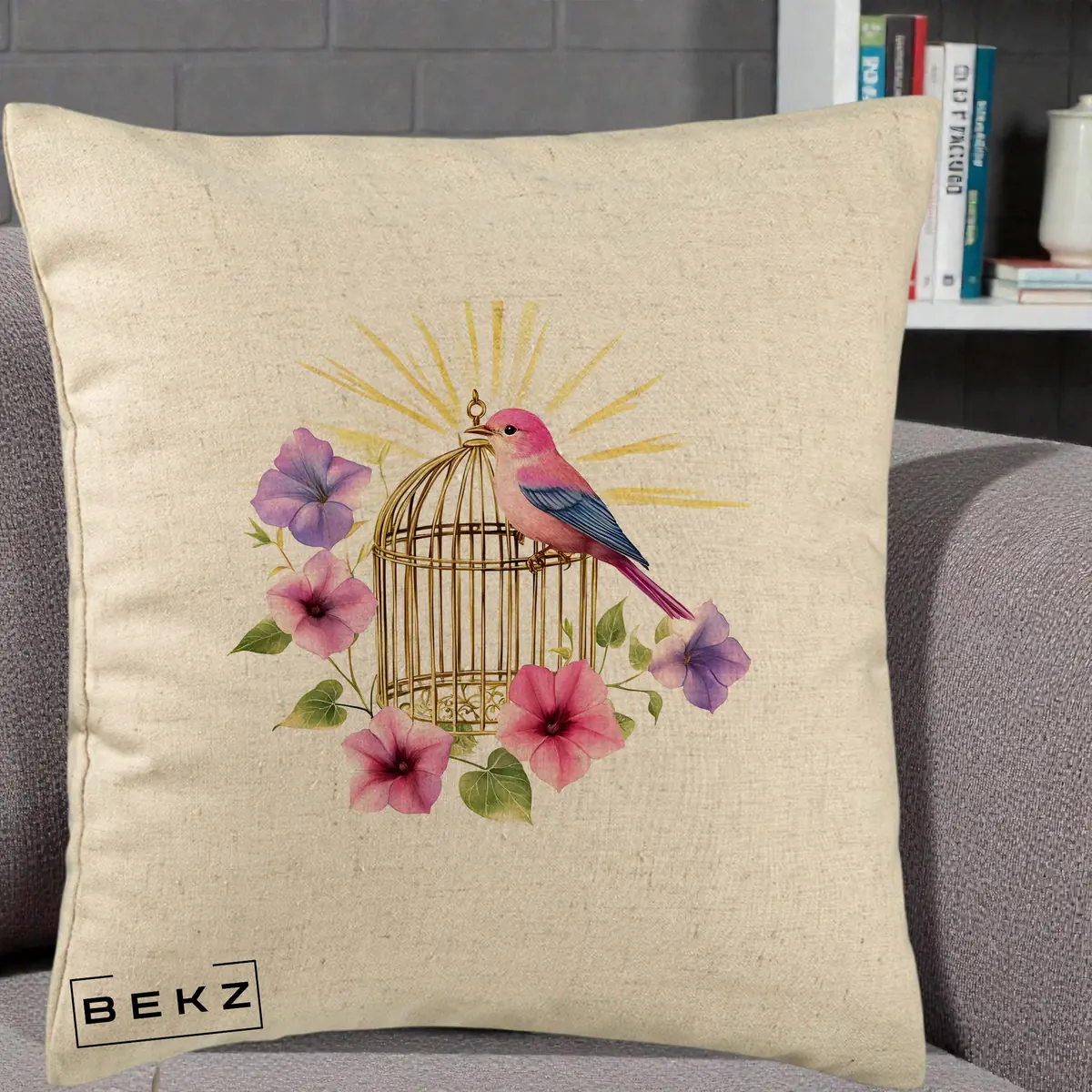 Perna Decorativa Pasare Roz pe Colivie Aurie cu Flori, 40x40 cm, Bej, Husa Detasabila, Perna, BEKZ®