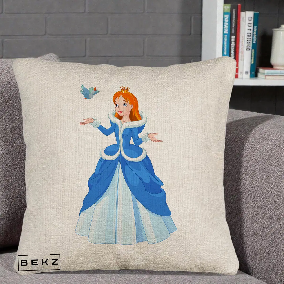Perna Decorativa Printesa Albastra cu Pasare, 40x40 cm, Bej Canapea, Husa Detasabila, Perna, BEKZ®
