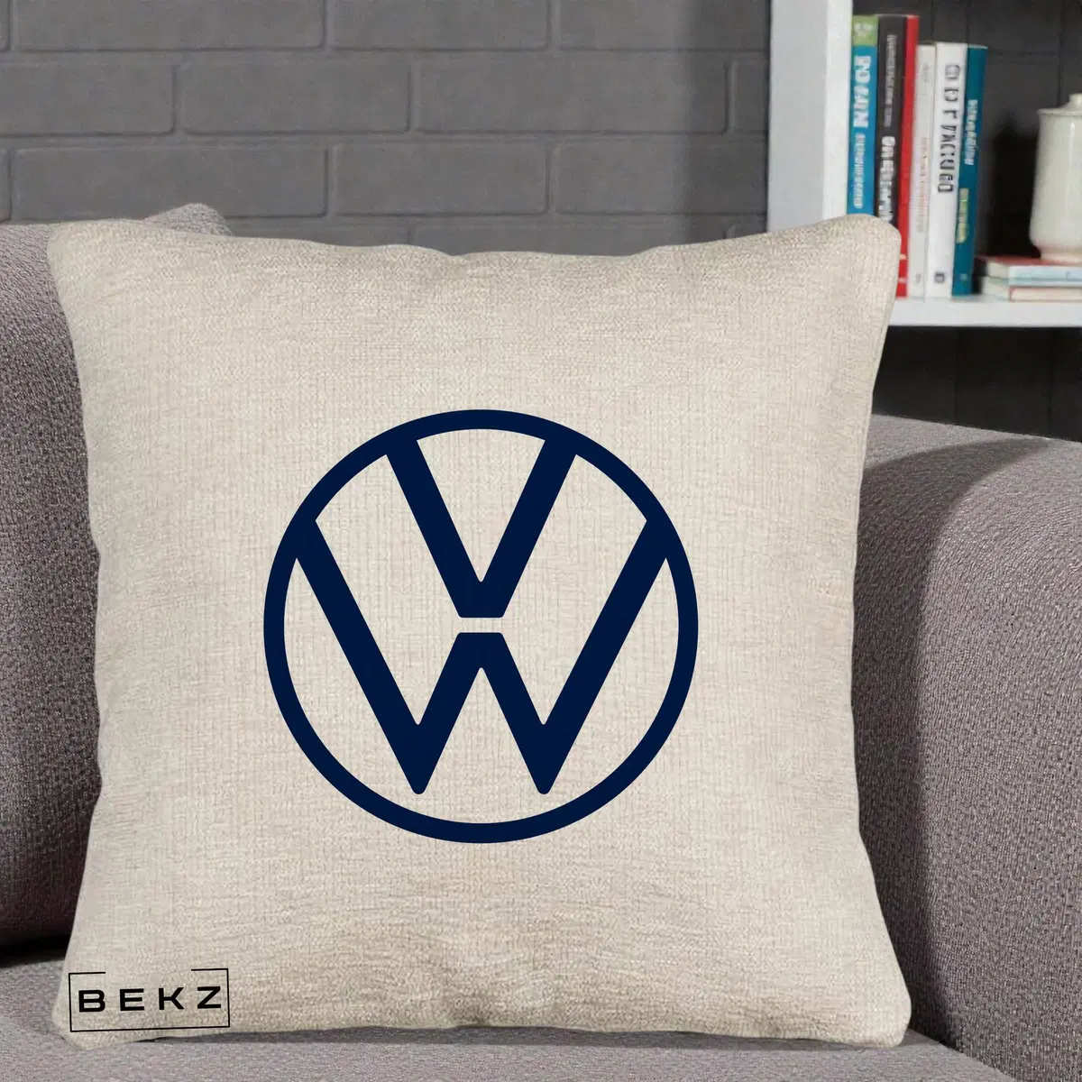Perna Decorativa Volkswagen Logo Navy, 40x40 cm, Bej Canapea, Husa Detasabila, Perna, BEKZ®