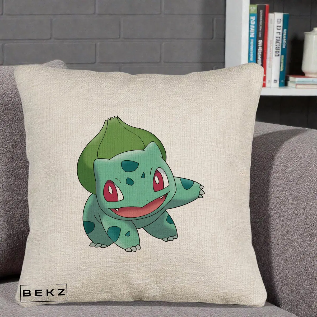 Perna Decorativa Bulbasaur Pokemon, 40x40 cm, Bej Canapea, Husa Detasabila, Perna, BEKZ®