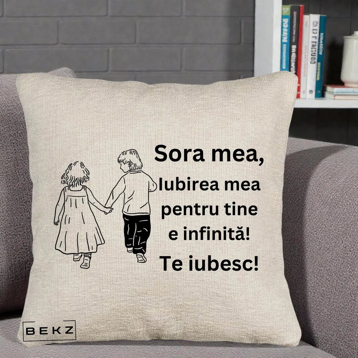 Perna Decorativa Sora Mea Te Iubesc Doua Fete Telefoane Violet Roz, 40x40 cm, Bej Canapea, Husa Detasabila, Perna, BEKZ®