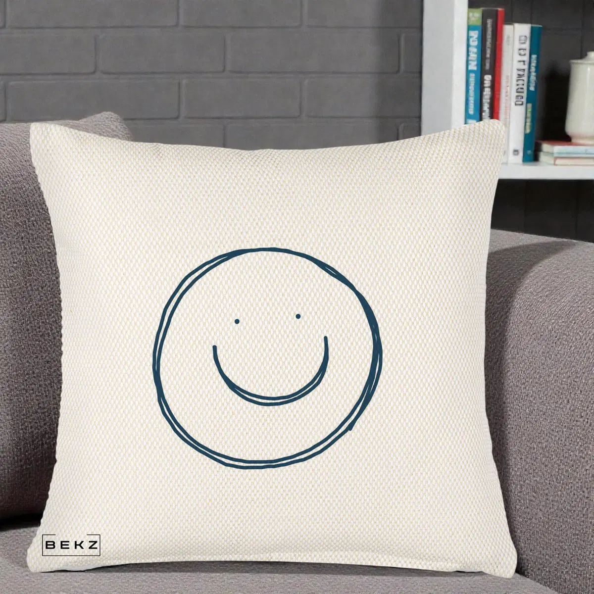 Perna Decorativa Smile Desen Minimalist, 40x40 cm, Crem Reliefat, Husa Detasabila, Perna, BEKZ®