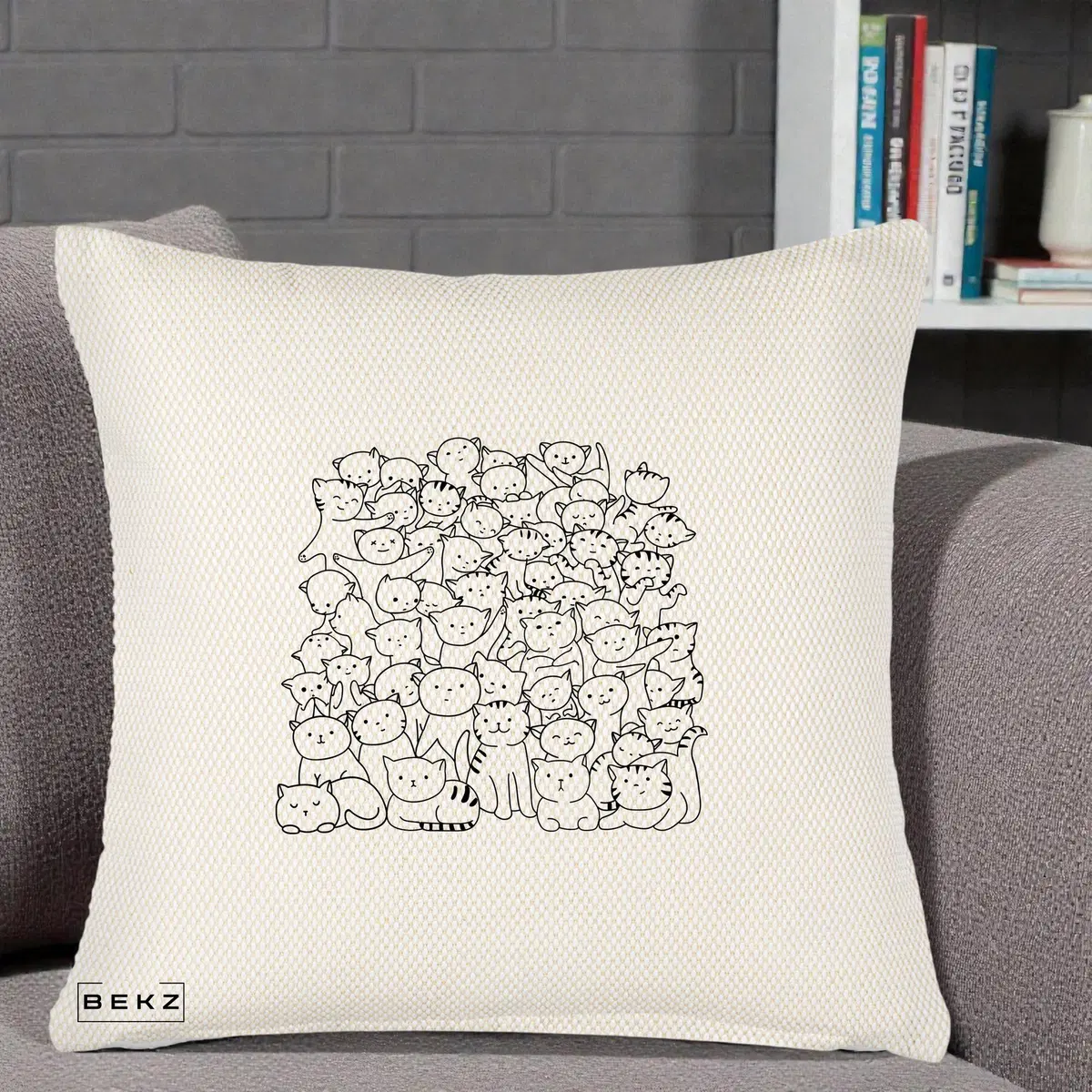 Perna Decorativa Many Cats Pattern Alb-Negru, 40x40 cm, Crem Reliefat, Husa Detasabila, Perna, BEKZ®