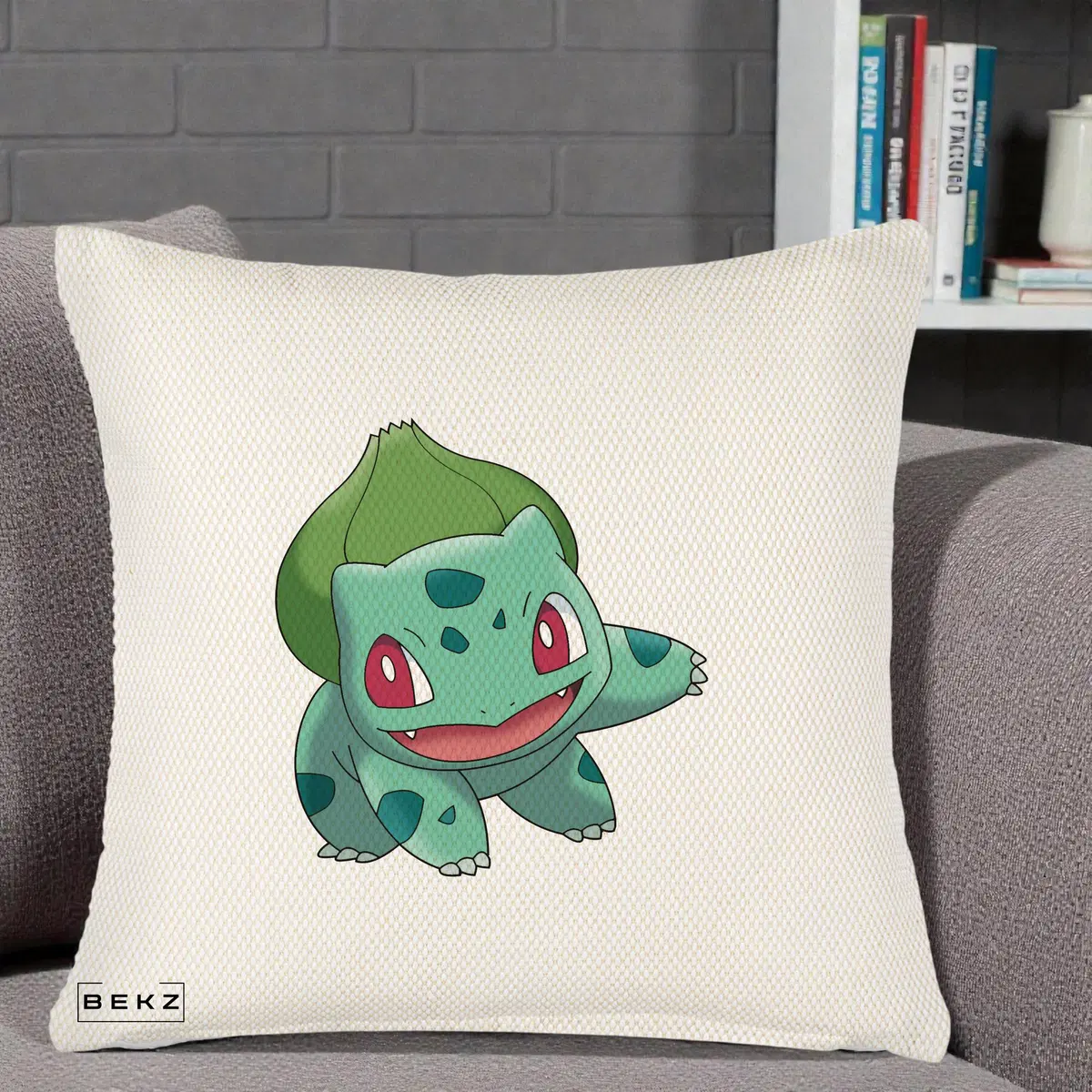 Perna Decorativa Bulbasaur Pokemon, 40x40 cm, Crem Reliefat, Husa Detasabila, Perna, BEKZ®