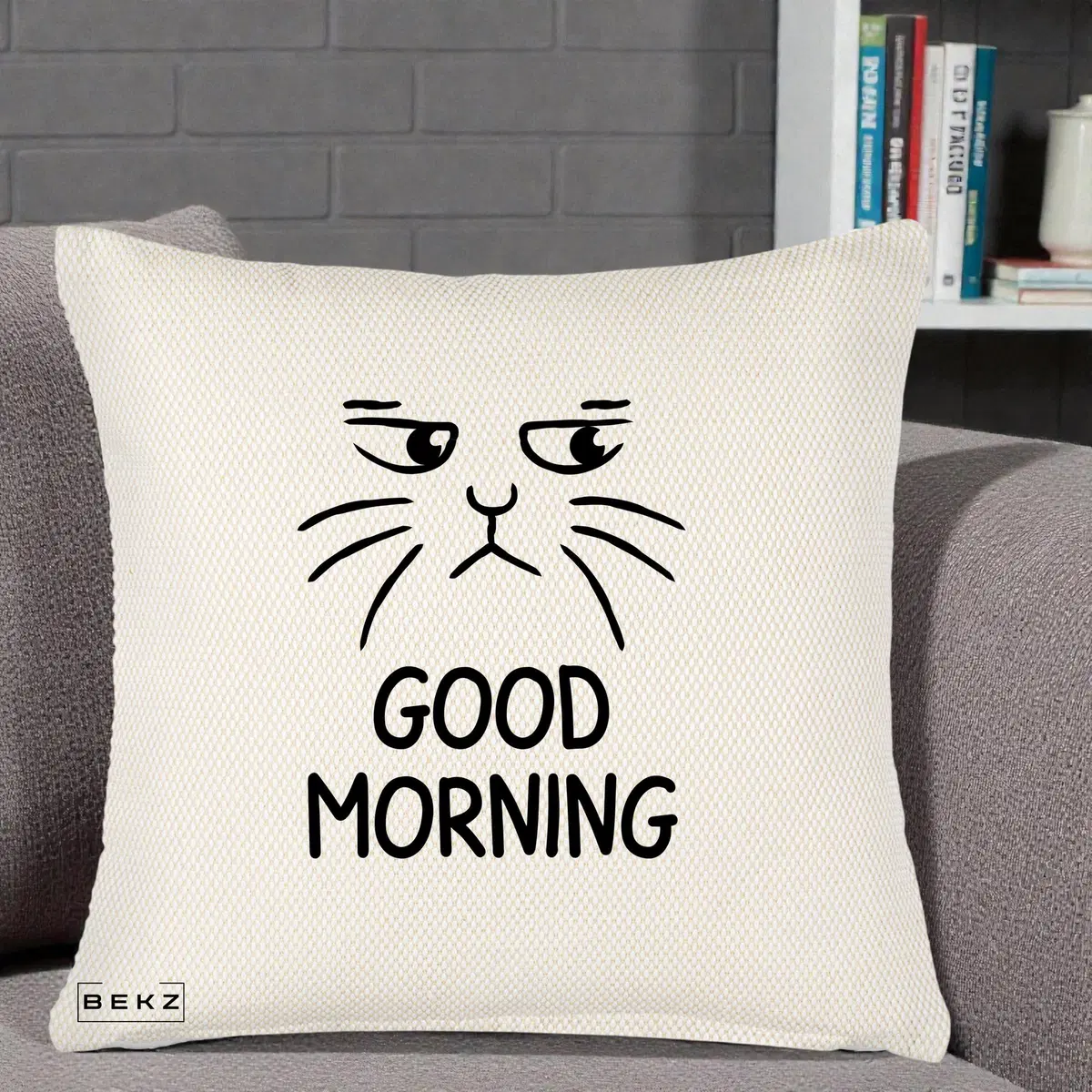 Perna Decorativa Pisica Morocanoasa Good Morning, 40x40 cm, Crem Reliefat, Husa Detasabila, Perna, BEKZ®