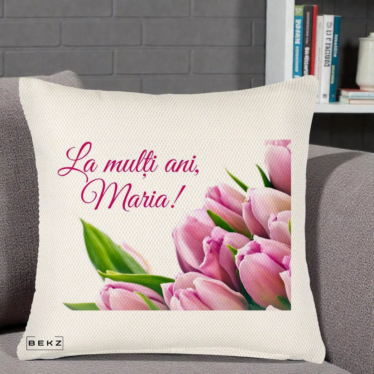 Perna Decorativa La Multi Ani Maria Lalele, 40x40 cm, Crem Reliefat, Husa Detasabila, Perna, BEKZ®