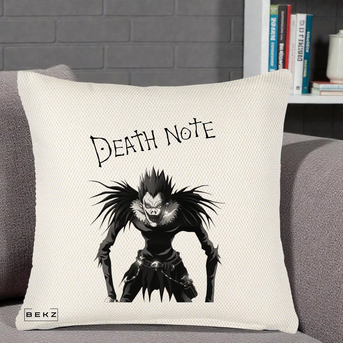 Perna Decorativa Death Note Ryuk Shinigami Alb-Negru, 40x40 cm, Crem Reliefat, Husa Detasabila, Perna, BEKZ®