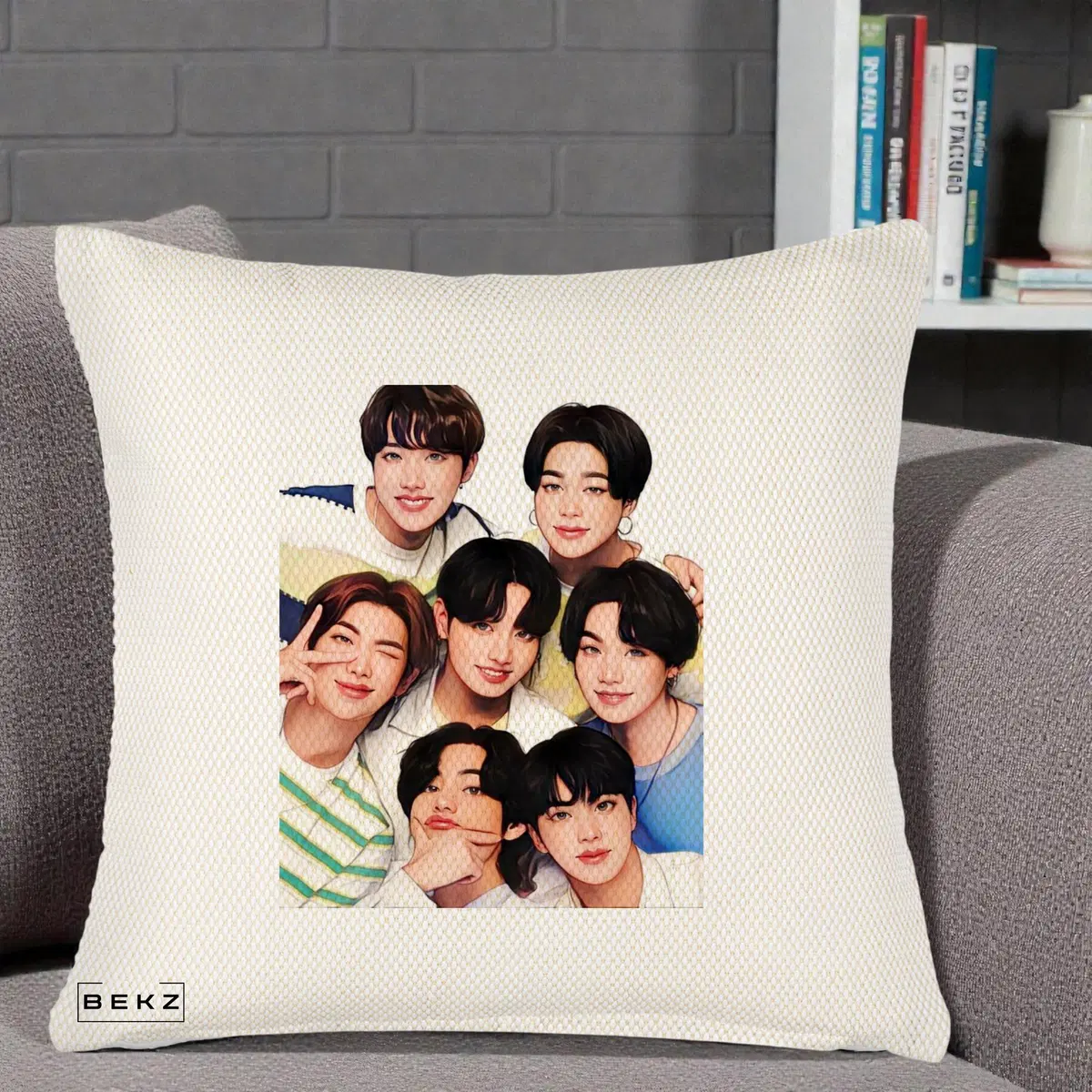 Perna Decorativa BTS Bangtan Boys Portret Grup Fanart, 40x40 cm, Crem Reliefat, Husa Detasabila, Perna, BEKZ®