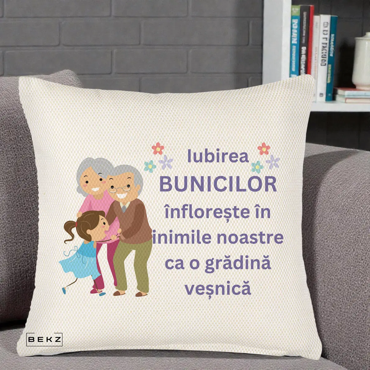 Perna Decorativa Bunicii Iubirea Infloreste Bunici cu Nepoata Colorat, 40x40 cm, Crem Reliefat, Husa Detasabila, Perna, BEKZ®