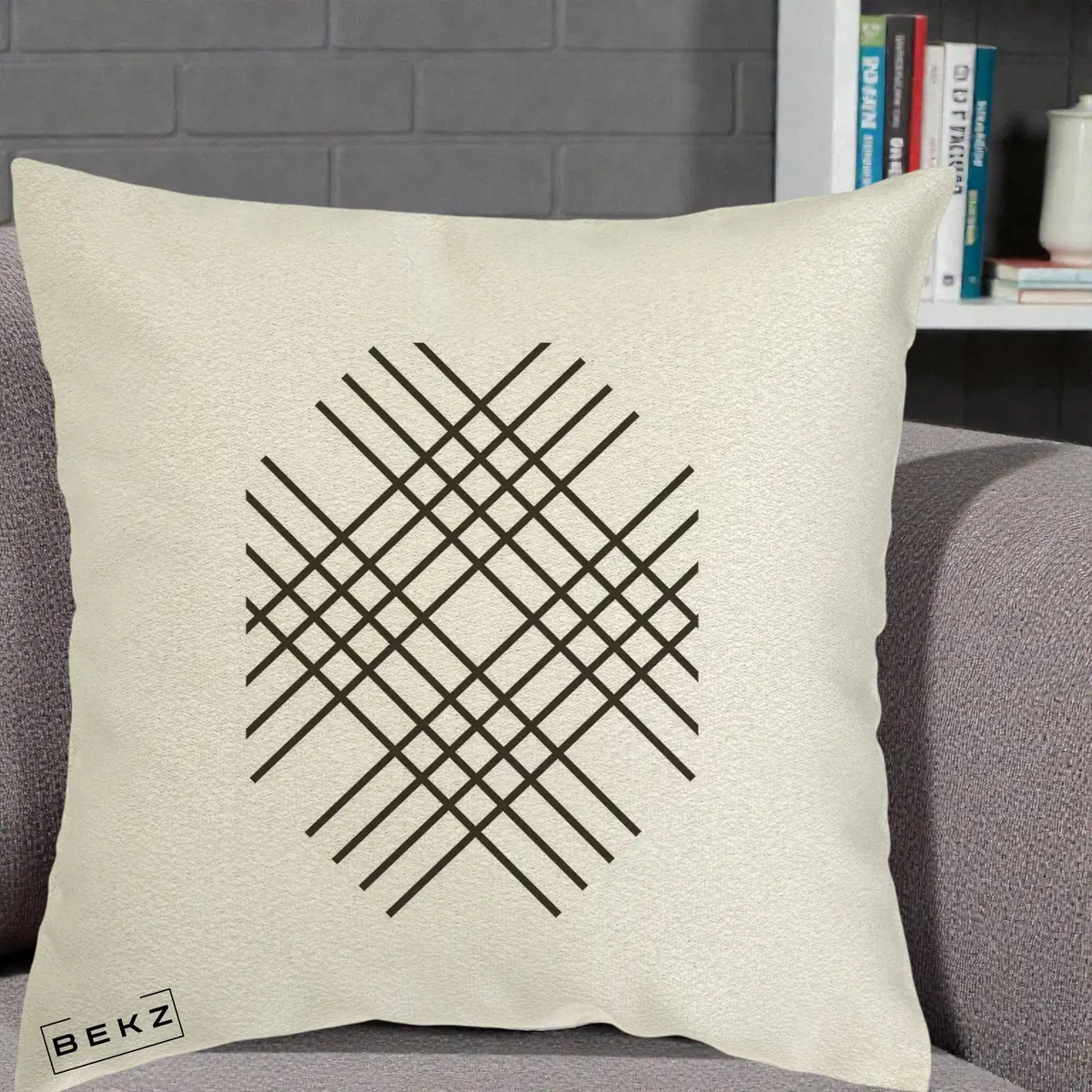 Perna Decorativa Geometric Grid, 40x40 cm, Ecru, Husa Detasabila, Perna, BEKZ®