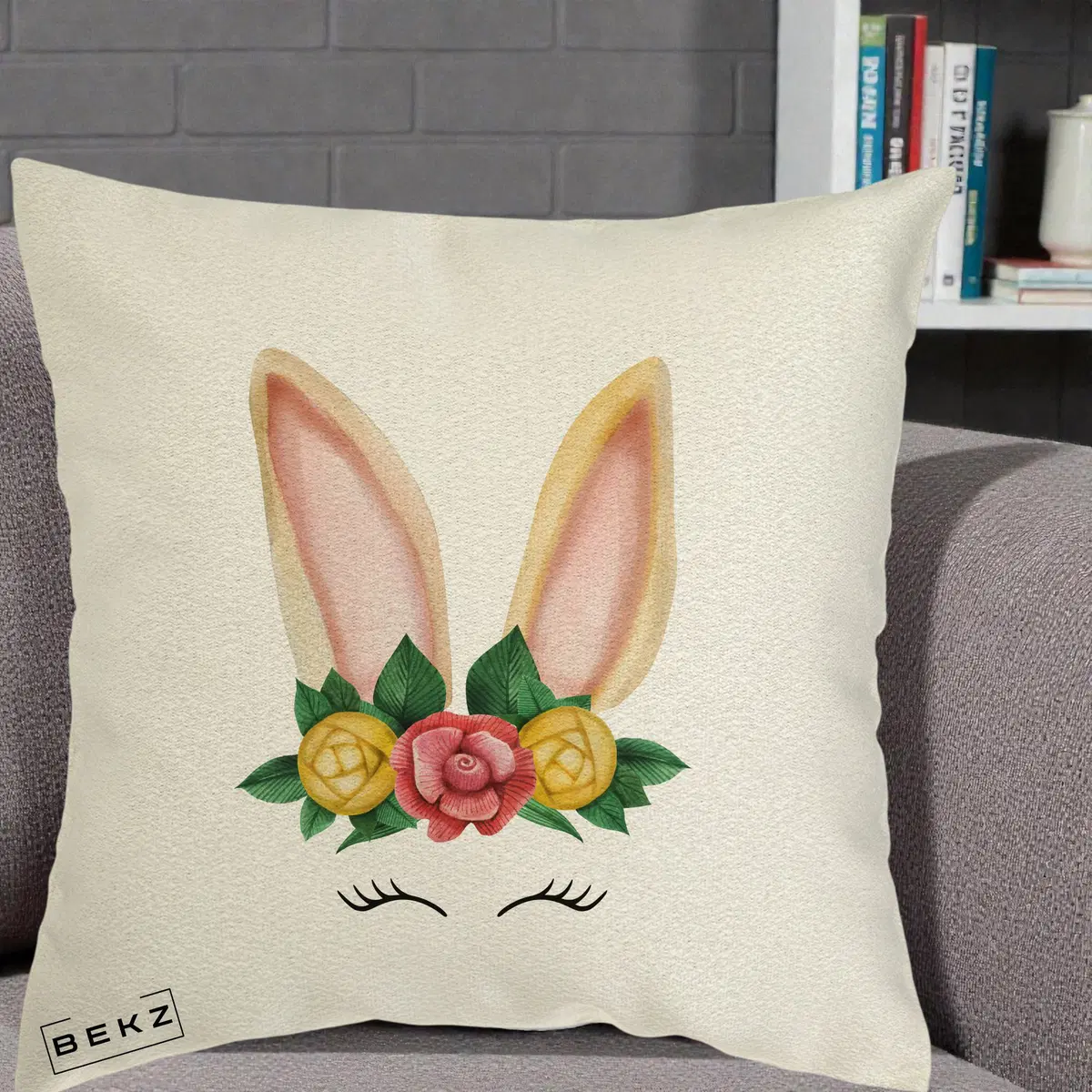 Perna Decorativa Iepuras Flori Urechi Pastelui, 40x40 cm, Ecru, Husa Detasabila, Perna, BEKZ®