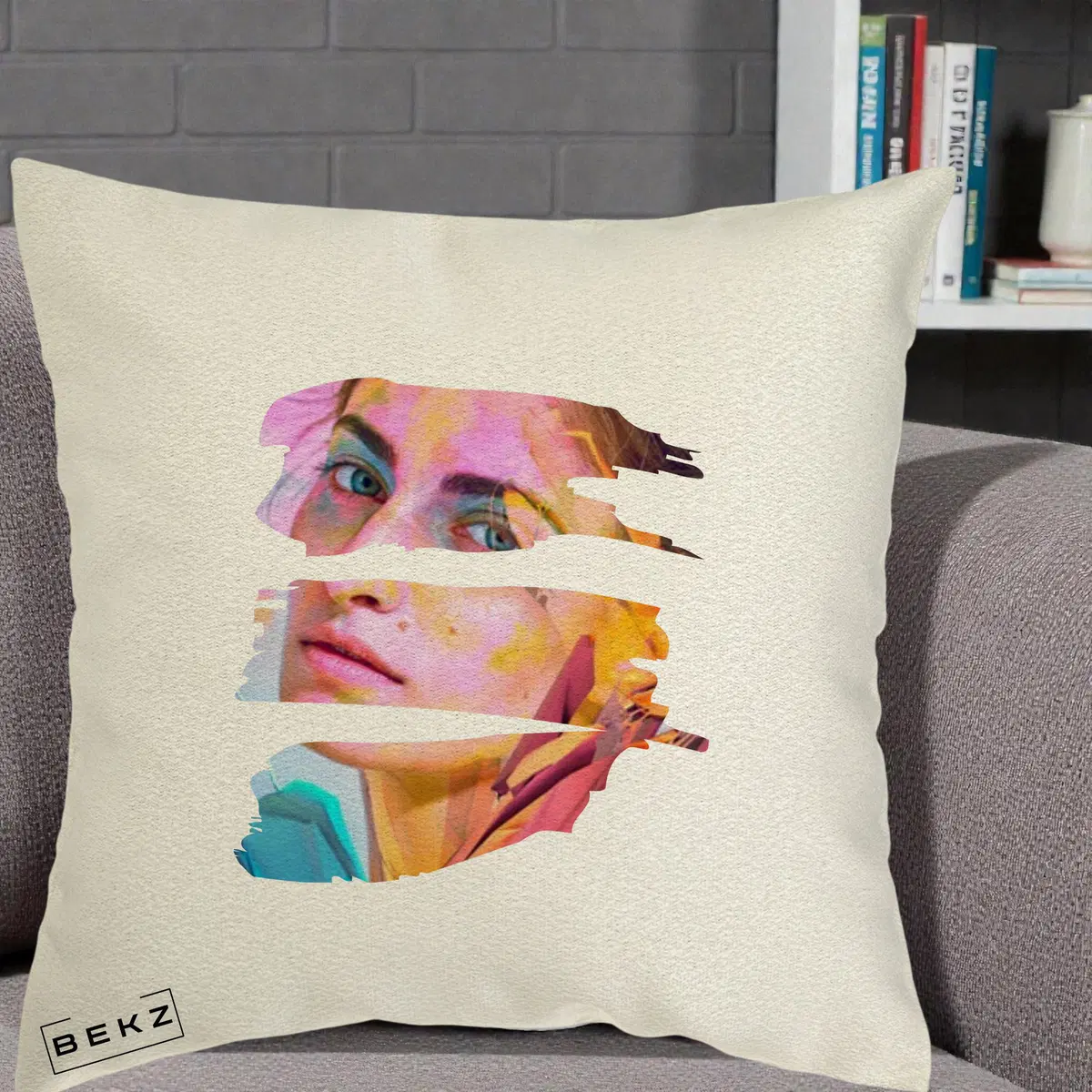 Perna Decorativa Portret Femeie Fragmentat Colorat, 40x40 cm, Ecru, Husa Detasabila, Perna, BEKZ®