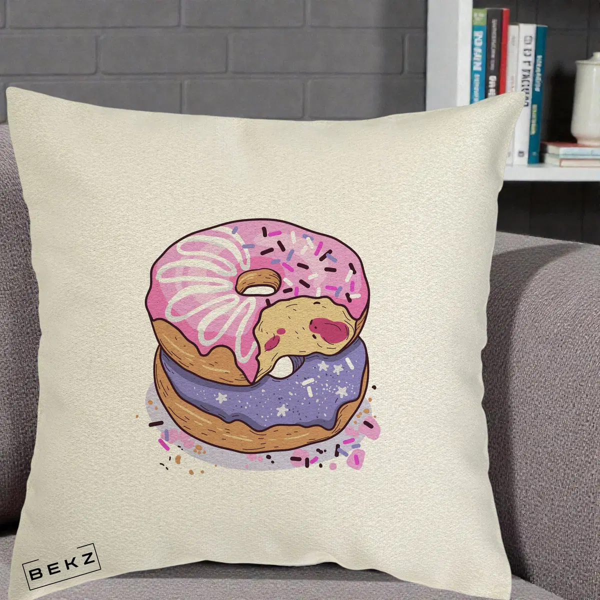 Perna Decorativa Donuts Roz si Mov, 40x40 cm, Ecru, Husa Detasabila, Perna, BEKZ®