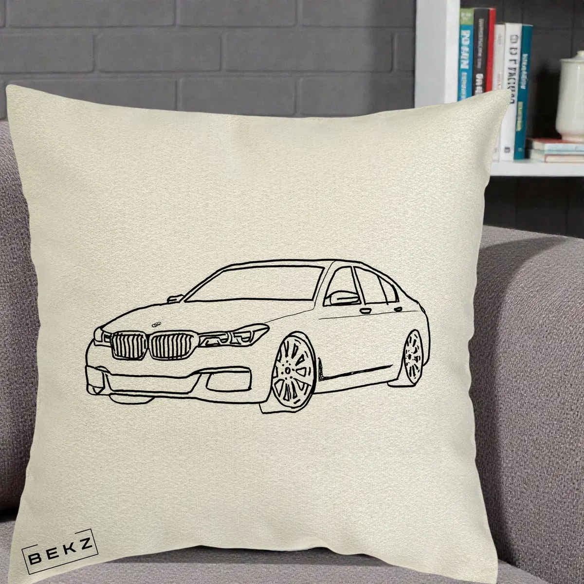 Perna Decorativa BMW Seria 7 Linie Minimalista, 40x40 cm, Ecru, Husa Detasabila, Perna, BEKZ®