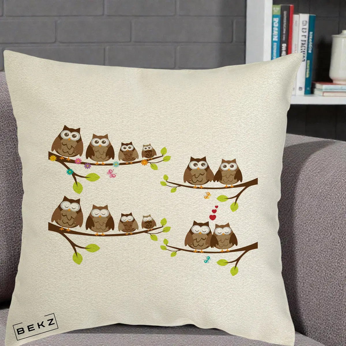 Perna Decorativa Familie de Bufnite pe Ramuri, 40x40 cm, Ecru, Husa Detasabila, Perna, BEKZ®
