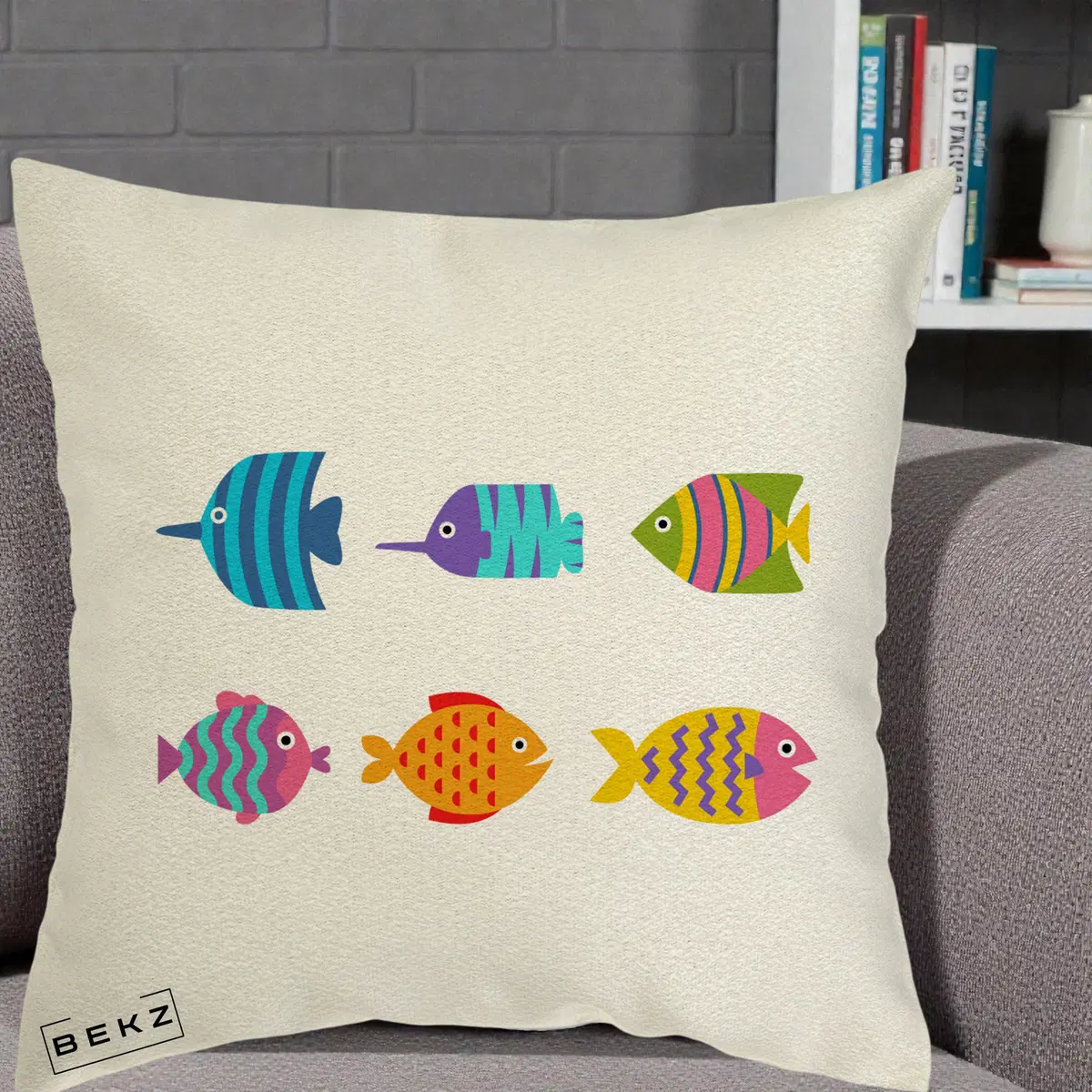 Perna Decorativa Pesti Colorati Cartoon, 40x40 cm, Ecru, Husa Detasabila, Perna, BEKZ®