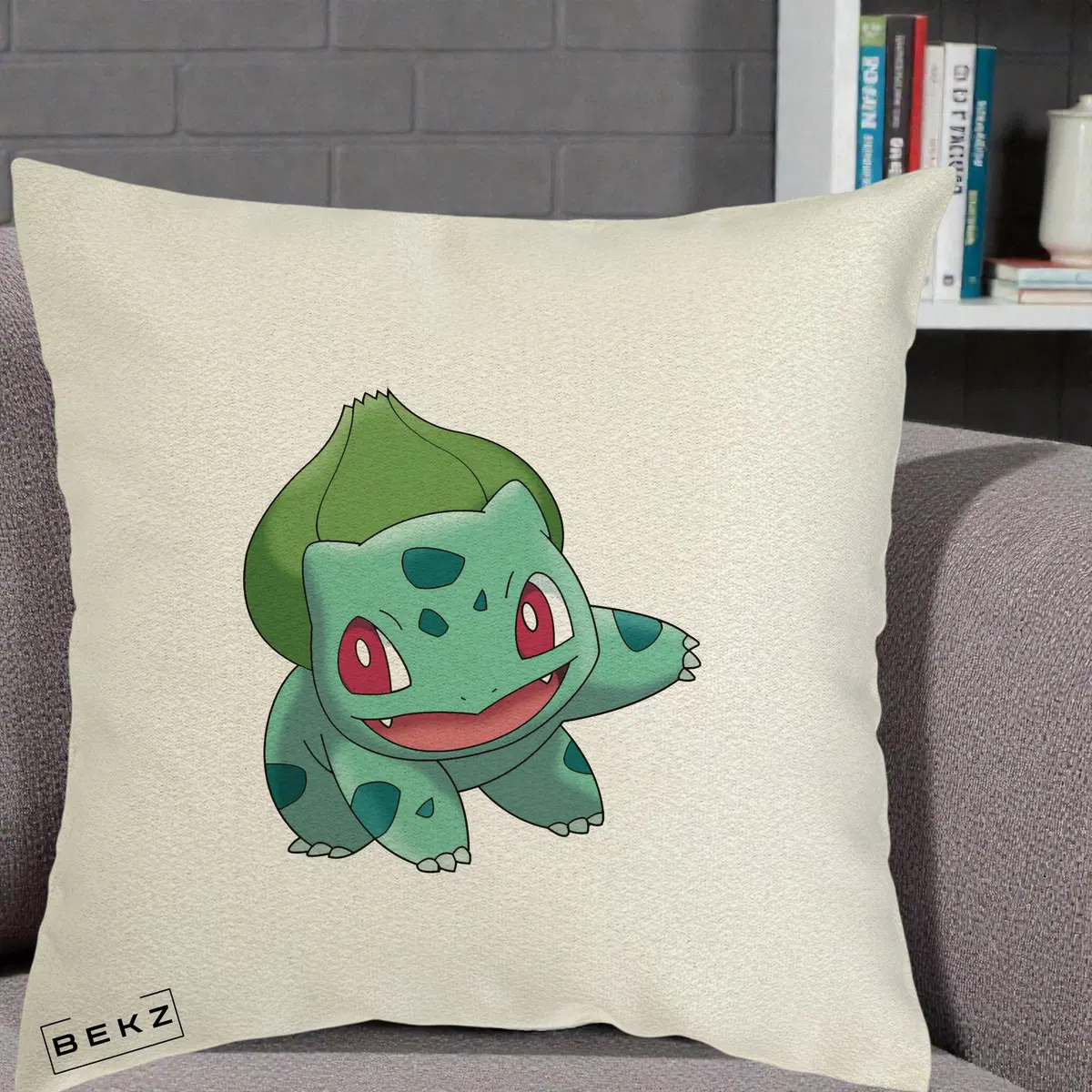 Perna Decorativa Bulbasaur Pokemon, 40x40 cm, Ecru, Husa Detasabila, Perna, BEKZ®