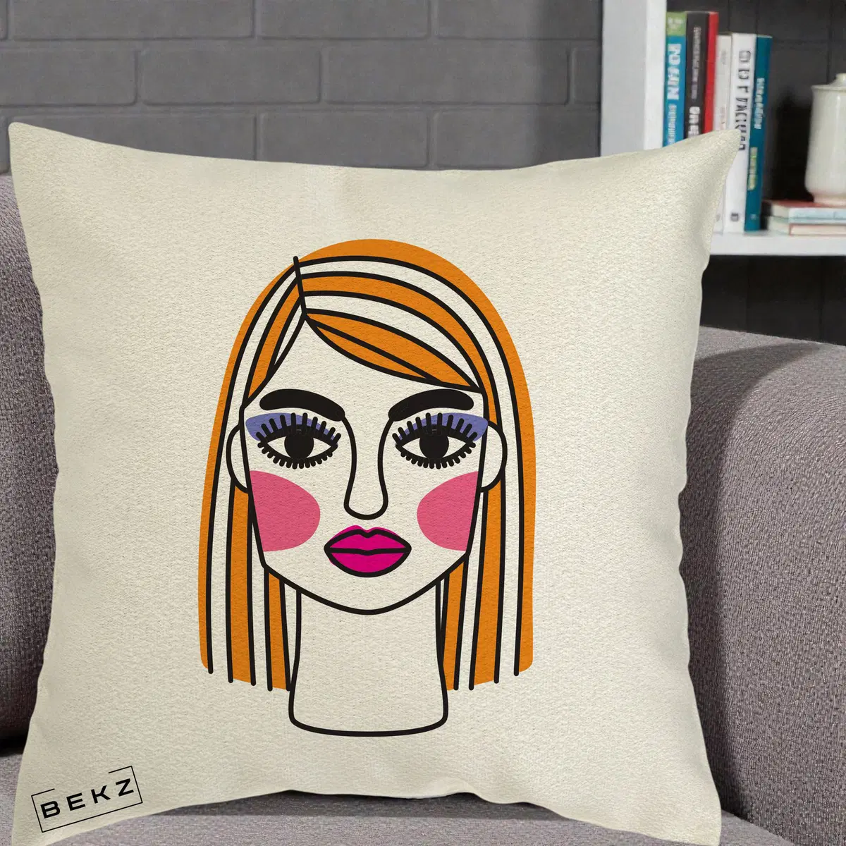 Perna Decorativa Portret Pop Art Fata, 40x40 cm, Ecru, Husa Detasabila, Perna, BEKZ®