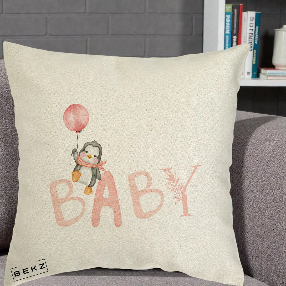 Perna Decorativa Baby Pinguin Roz, 40x40 cm, Ecru, Husa Detasabila, Perna, BEKZ®