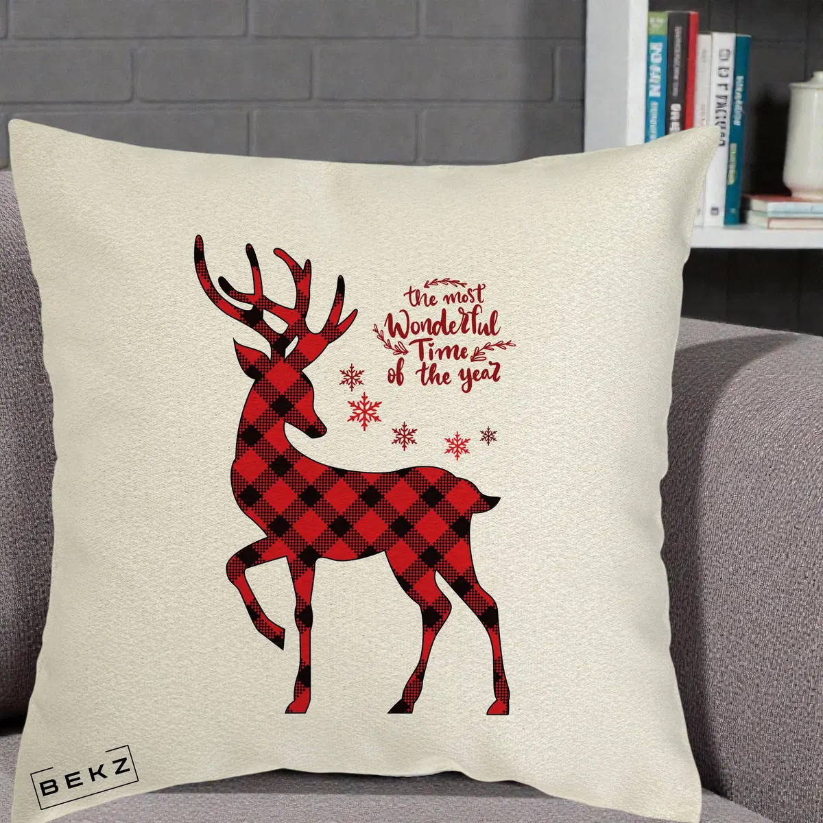 Perna Decorativa Ren Buffalo Plaid Craciun, 40x40 cm, Ecru, Husa Detasabila, Perna, BEKZ®