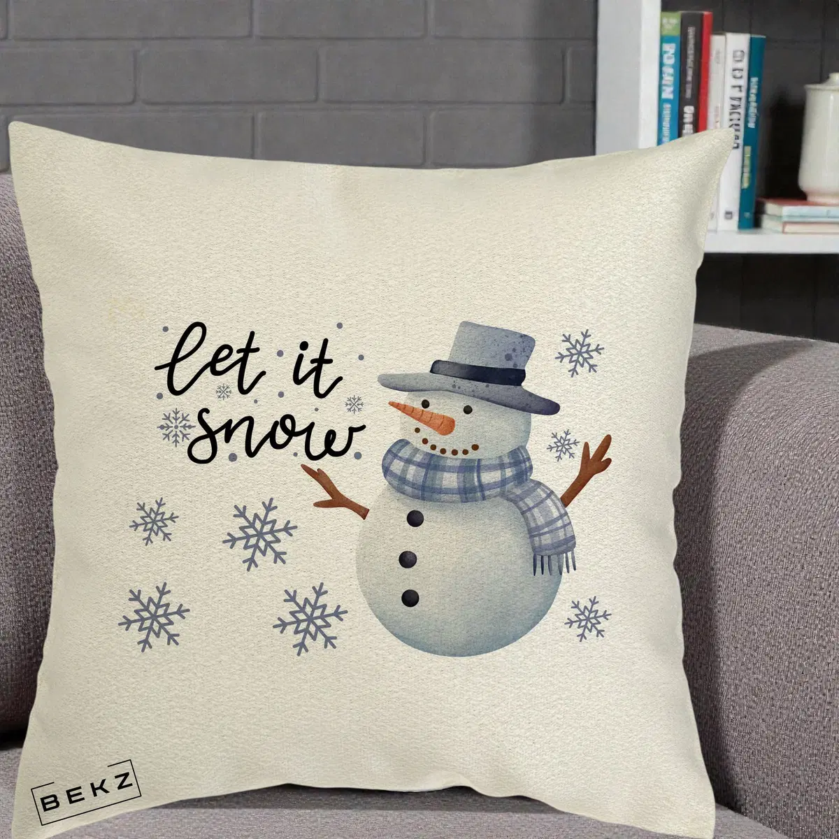 Perna Decorativa Let It Snow Om de Zapada, 40x40 cm, Ecru, Husa Detasabila, Perna, BEKZ®