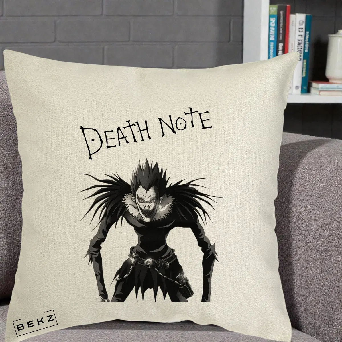 Perna Decorativa Death Note Ryuk Shinigami Alb-Negru, 40x40 cm, Ecru, Husa Detasabila, Perna, BEKZ®