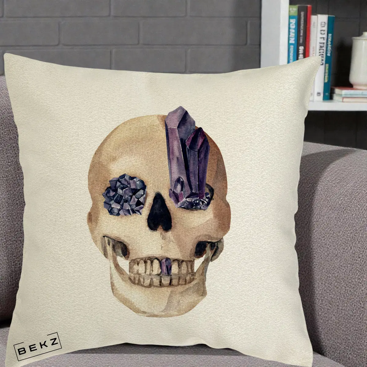 Perna Decorativa Craniu cu Cristale de Ametist, 40x40 cm, Ecru, Husa Detasabila, Perna, BEKZ®
