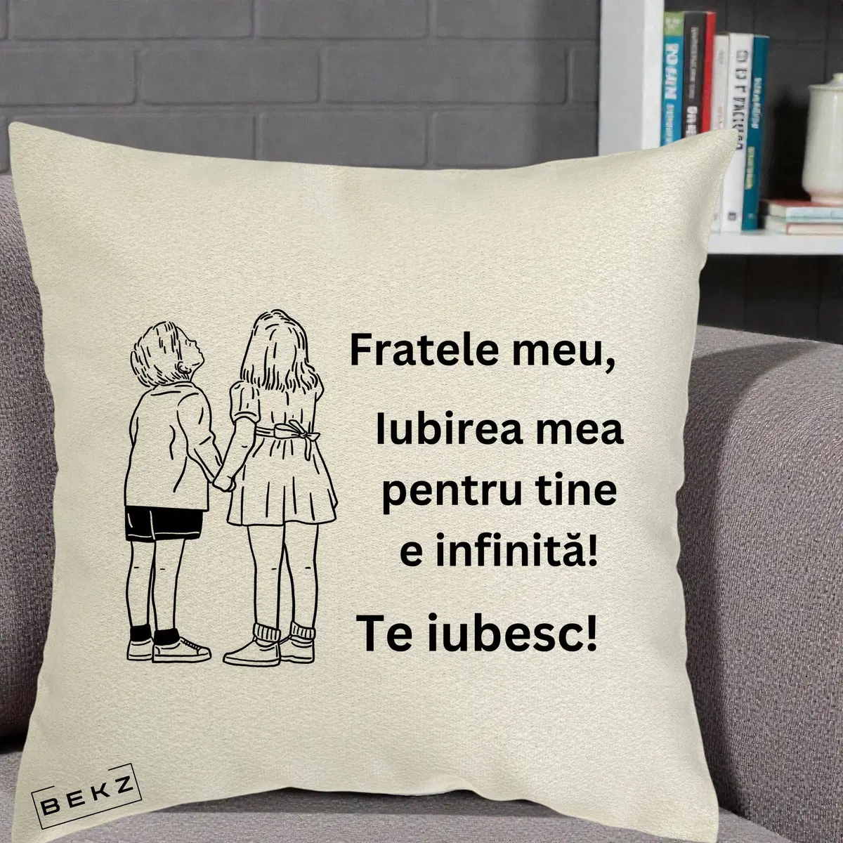 Perna Decorativa Fratele Meu Te Iubesc Copii Tinand Maini Line Art, 40x40 cm, Ecru, Husa Detasabila, Perna, BEKZ®