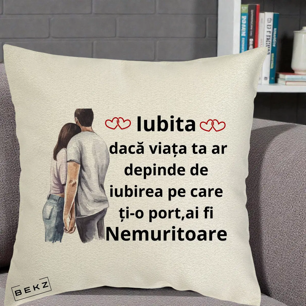 Perna Decorativa Iubitu Nemuritor cu Cuplu Acuarela si Inimi Rosii, 40x40 cm, Ecru, Husa Detasabila, Perna, BEKZ®