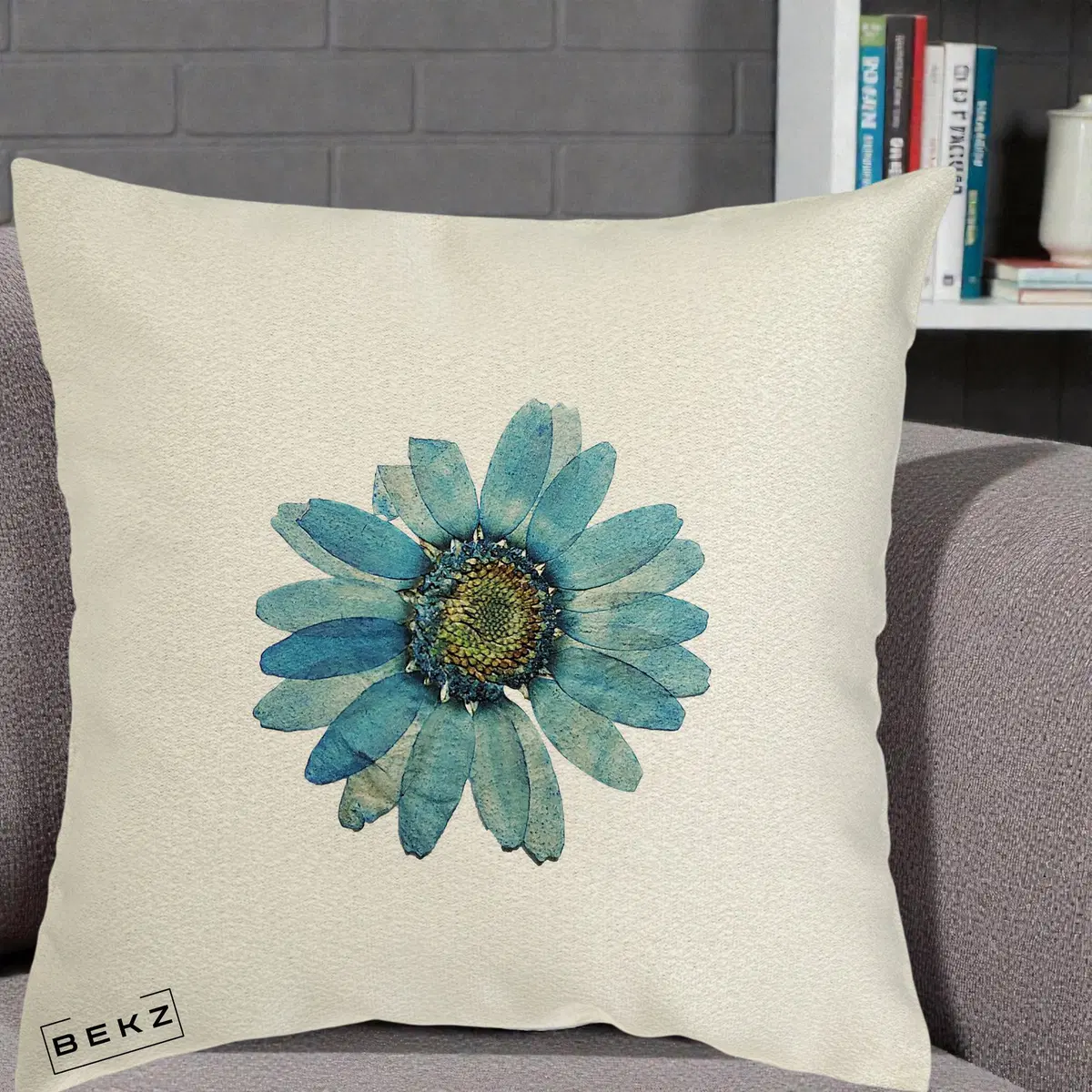 Perna Decorativa Floare Gerbera Teal Acuarela, 40x40 cm, Ecru, Husa Detasabila, Perna, BEKZ®