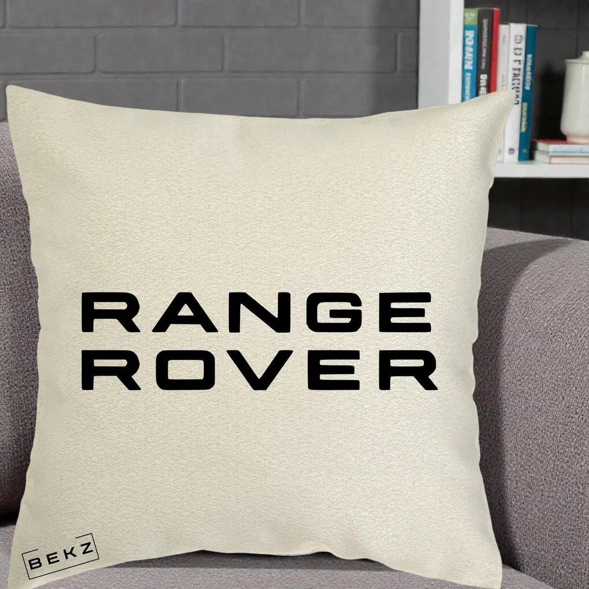 Perna Decorativa Logo Range Rover Negru pe Fond ecru, 40x40 cm, Ecru, Husa Detasabila, Perna, BEKZ®