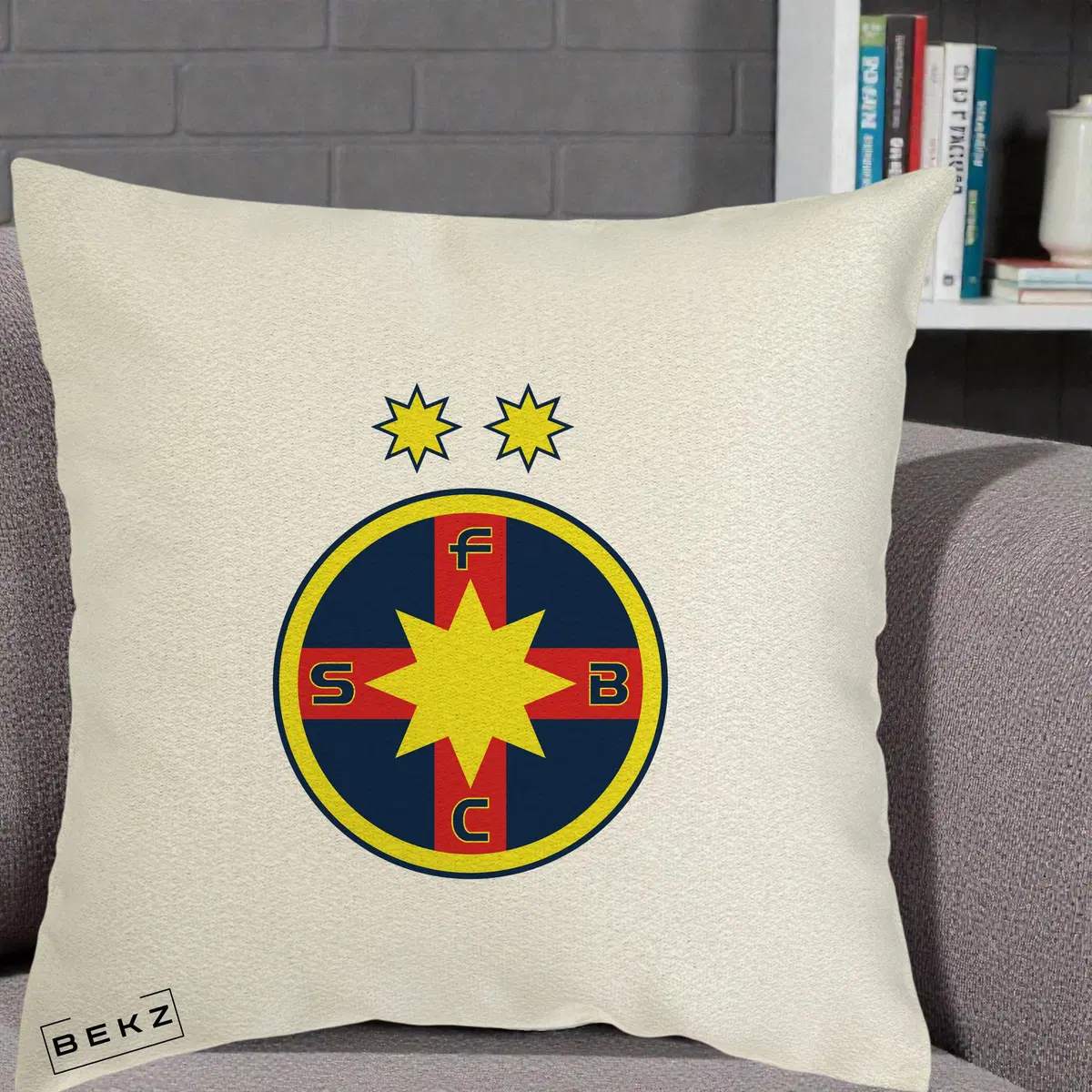 Perna Decorativa FCSB Fotbal Club Steaua Bucuresti, 40x40 cm, Ecru, Husa Detasabila, Perna, BEKZ®