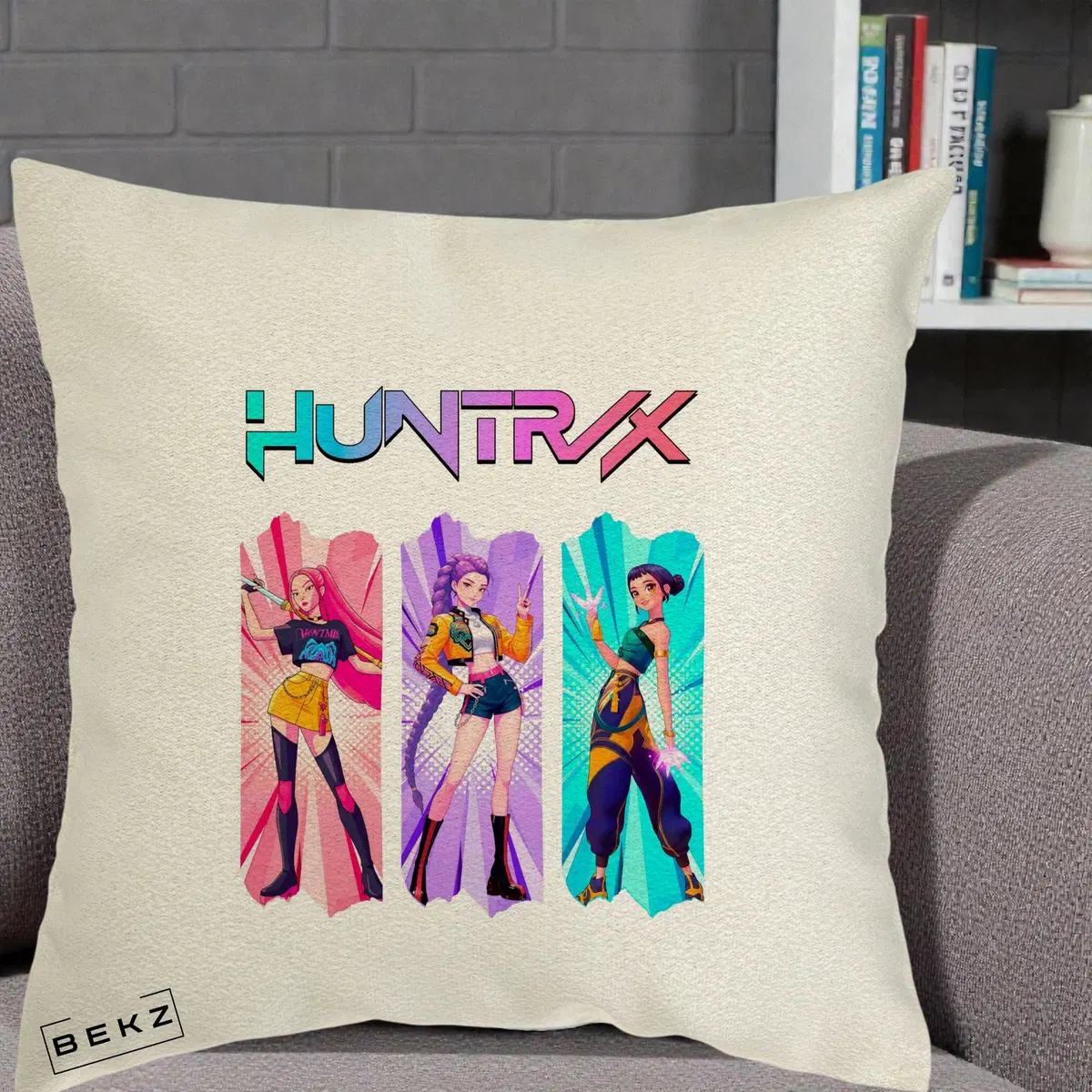 Perna Decorativa HUNTRX Trio cu Pisica in Benzi, 40x40 cm, Ecru, Husa Detasabila, Perna, BEKZ®