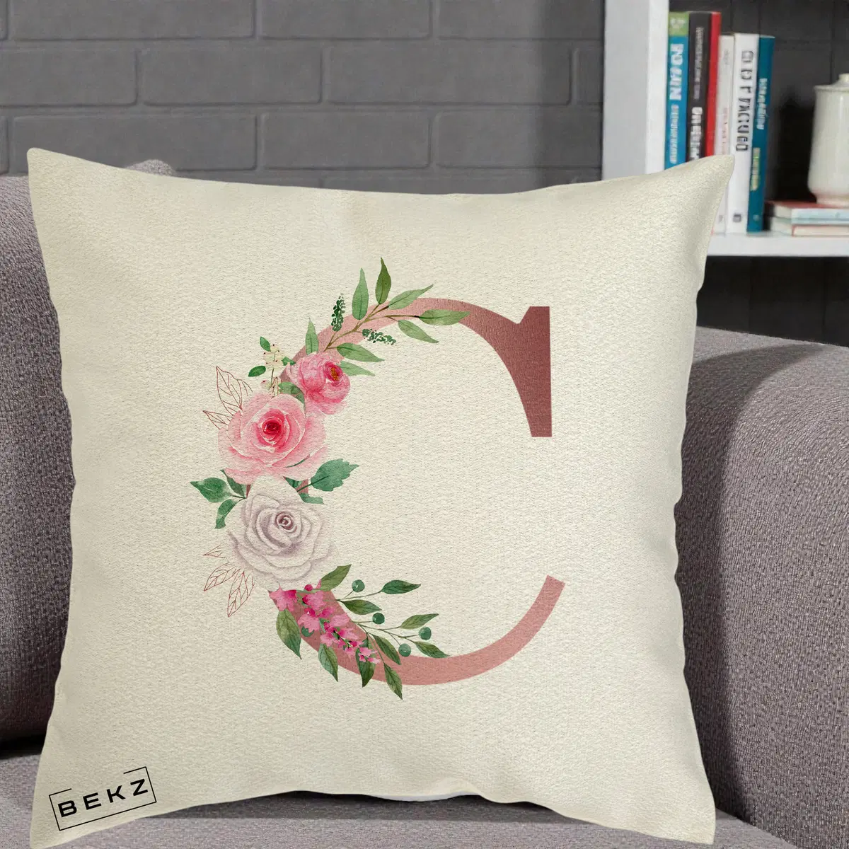 Perna Decorativa Monograma Rose Gold Litera C, 40x40 cm, Ecru, Husa Detasabila, Perna, BEKZ®