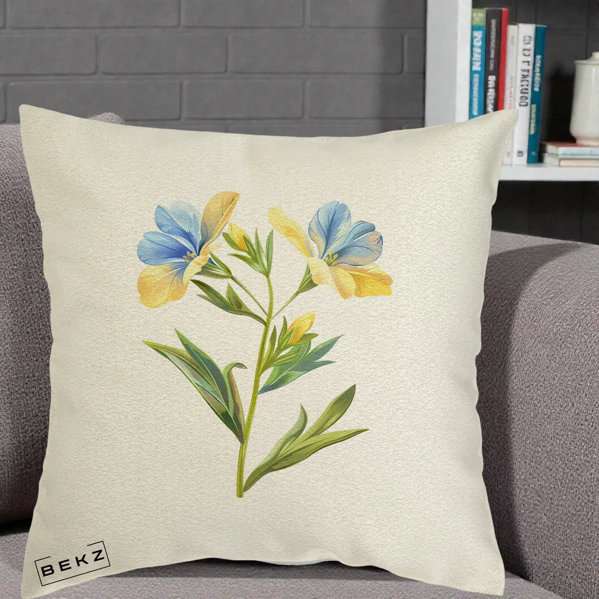Perna Decorativa Botanica Frezie Galbena si Albastra, 40x40 cm, Ecru, Husa Detasabila, Perna, BEKZ®