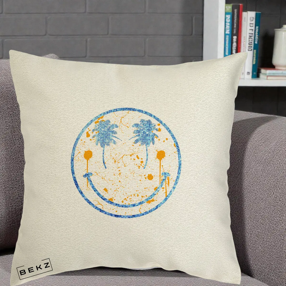Perna Decorativa Smiley Face Tropical Albastru Glitter si Portocaliu, 40x40 cm, Ecru, Husa Detasabila, Perna, BEKZ®