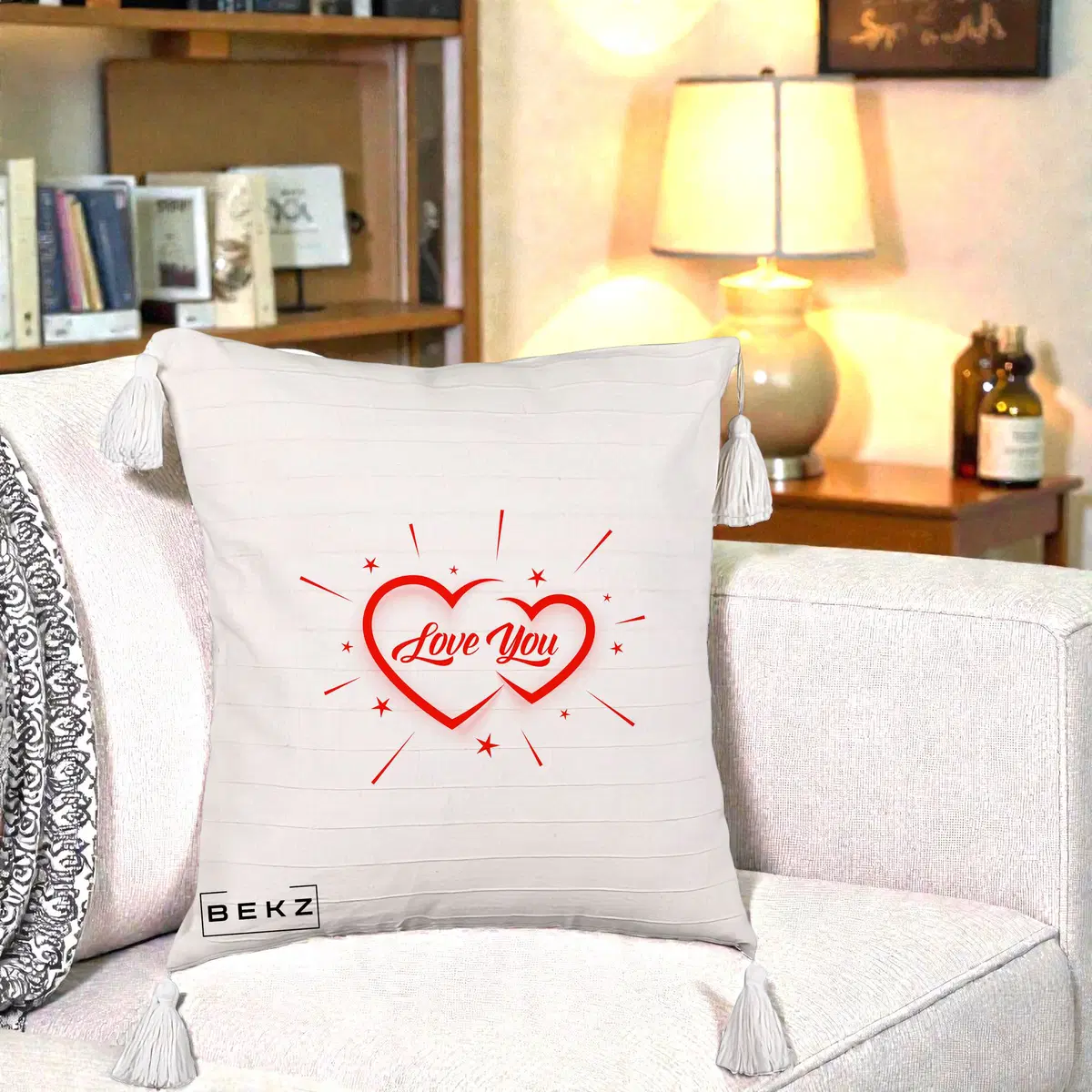 Perna Decorativa Love You Doua Inimi, 40x40 cm, Bej cu Franjuri, Husa Detasabila, Perna, BEKZ®