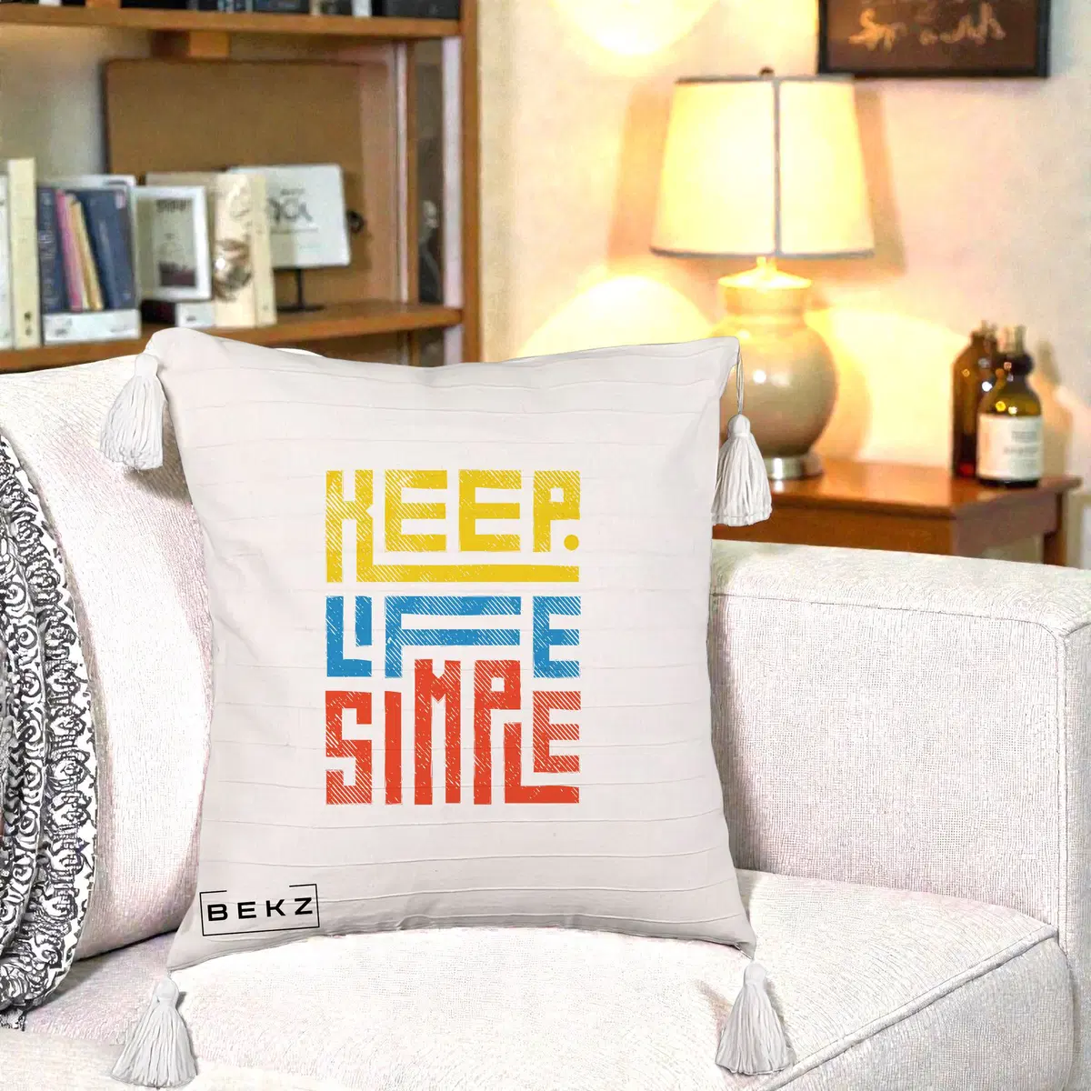 Perna Decorativa Keep Life Simple Colorat, 40x40 cm, Bej cu Franjuri, Husa Detasabila, Perna, BEKZ®