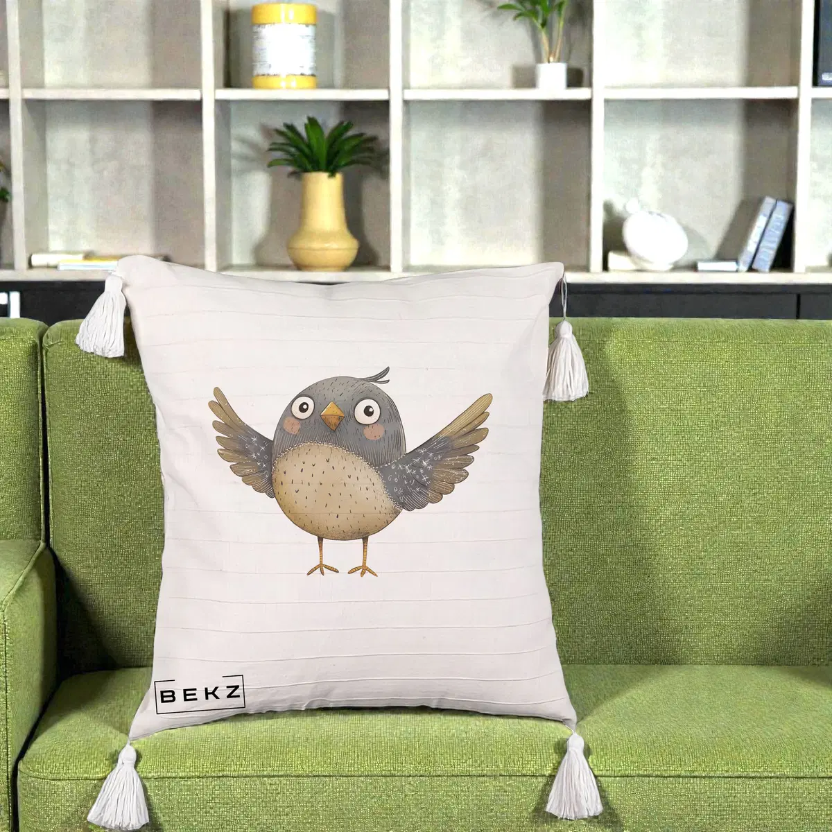 Perna Decorativa Pasare cu Aripi Intinse, 40x40 cm, Bej cu Franjuri, Husa Detasabila, Perna, BEKZ®