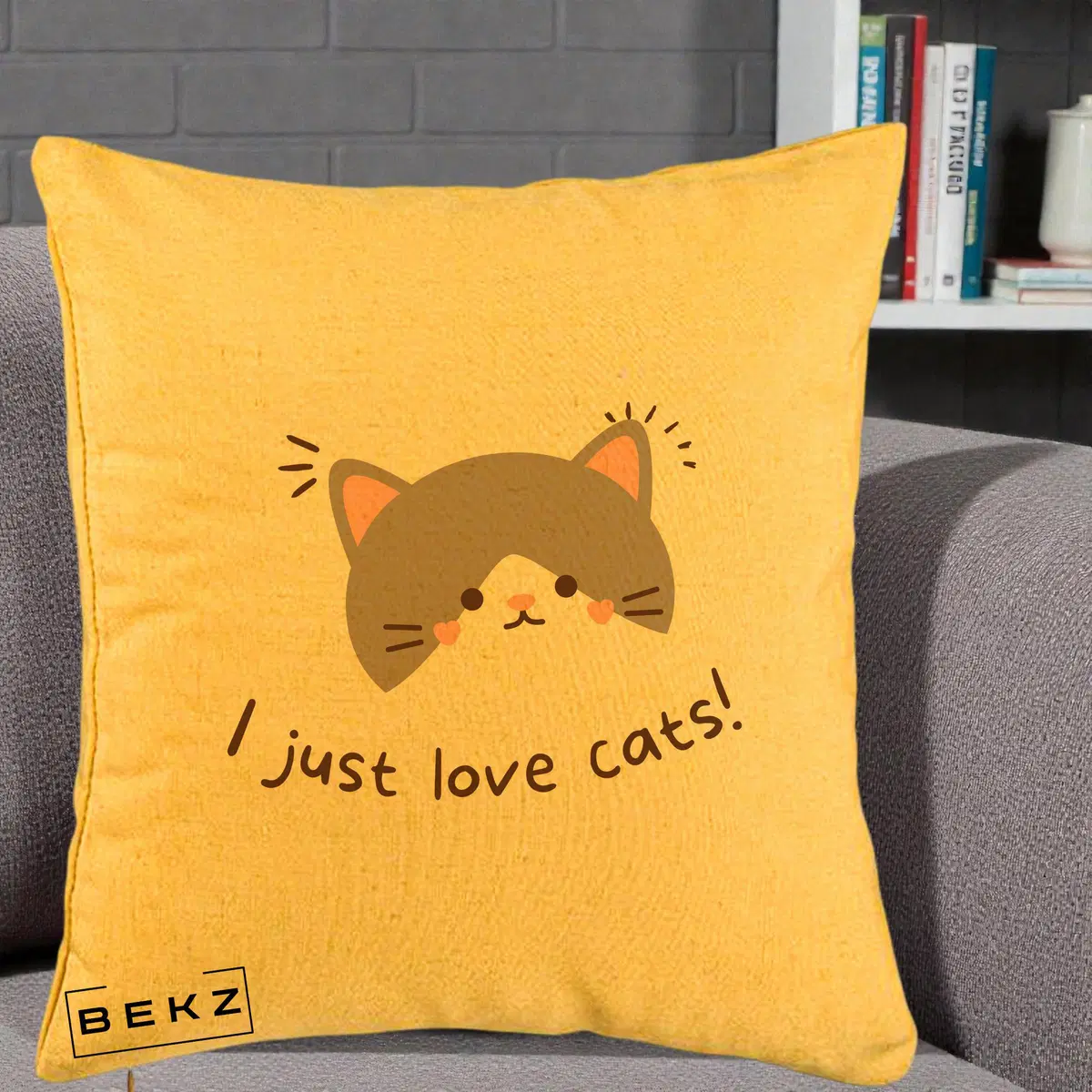 Perna Decorativa I Just Love Cats Pisica Kawaii, 40x40 cm, Galben, Husa Detasabila, Perna, BEKZ®