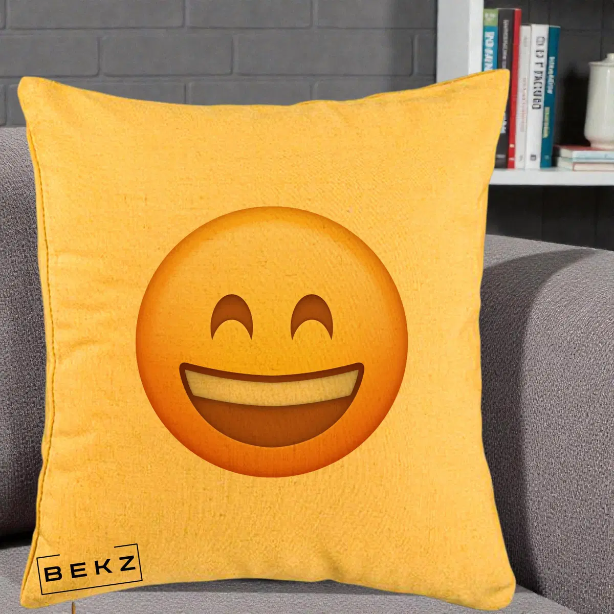 Perna Decorativa Emoji Zambet Mare, 40x40 cm, Galben, Husa Detasabila, Perna, BEKZ®